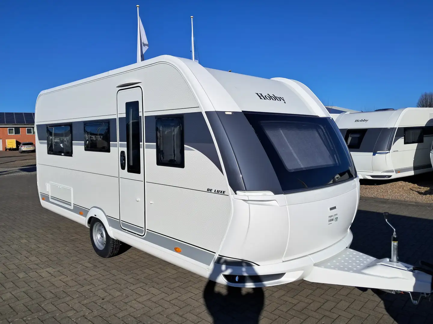 Hobby De Luxe 460 LU *Modell 2025* Weiß - 1