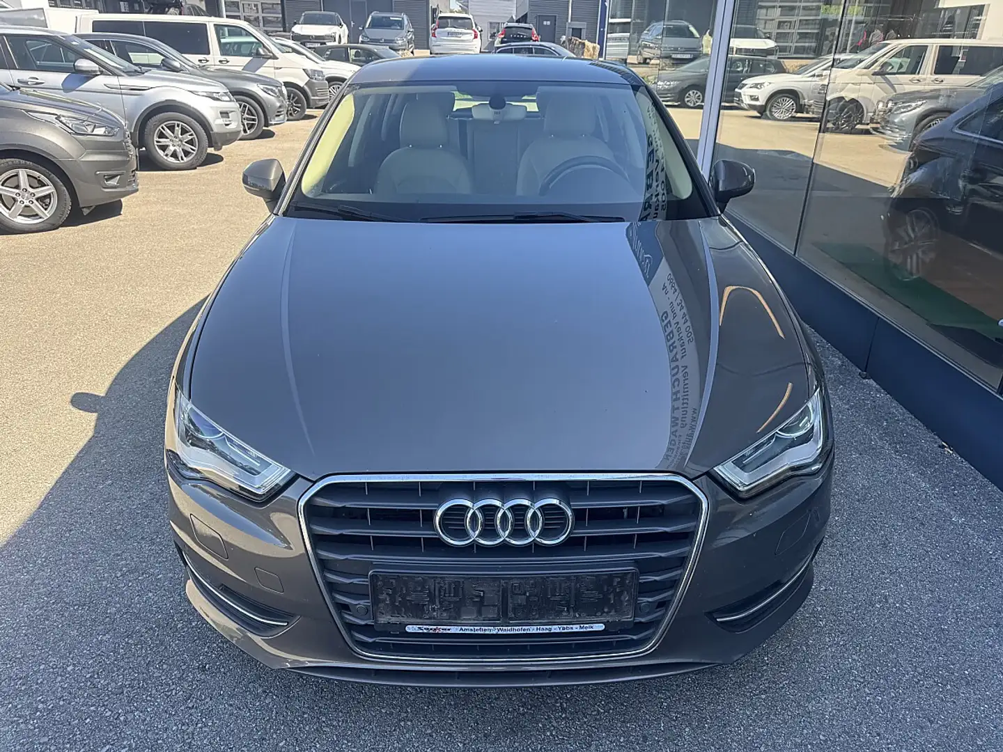 Audi A3 SB 2,0 TDI Intense Grau - 2
