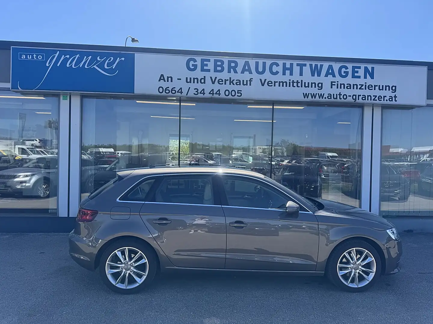 Audi A3 SB 2,0 TDI Intense Grau - 1