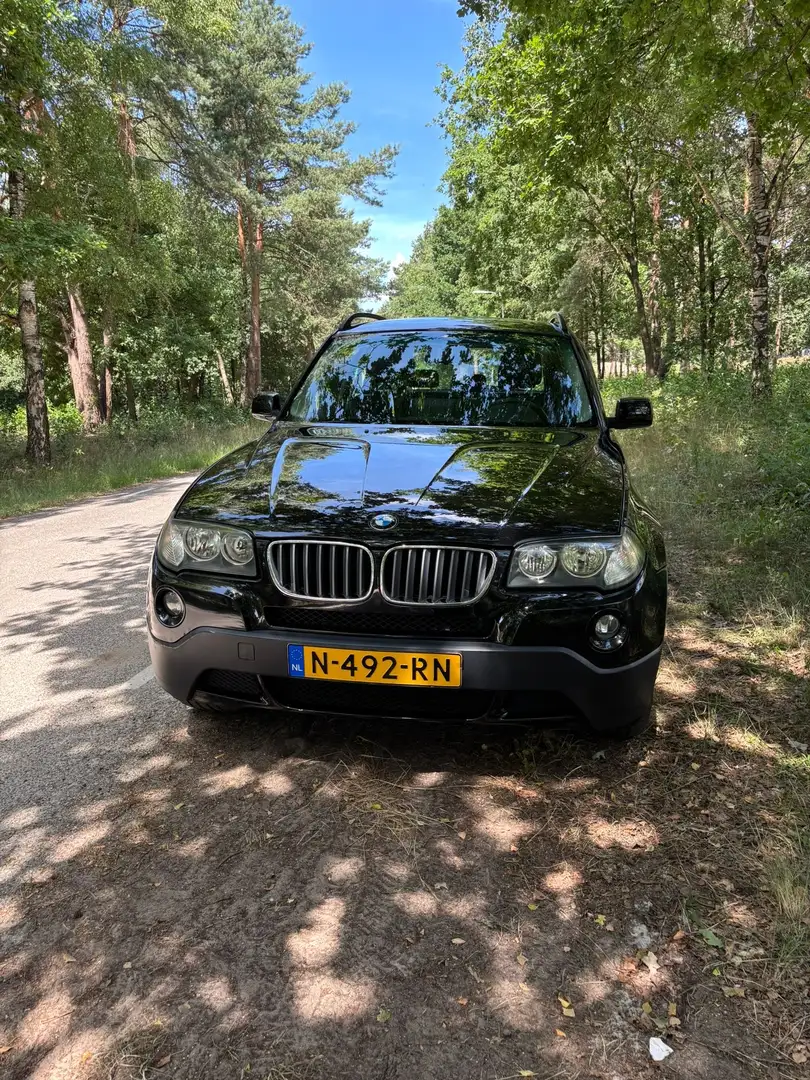 BMW X3 2.5 Zwart - 1