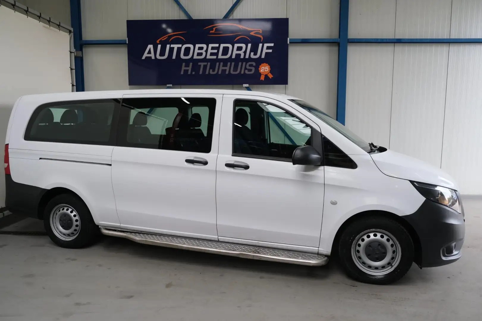 Mercedes-Benz Vito Tourer 110 CDI Base Extra Lang 9p - N.A.P. Airco. Wit - 2