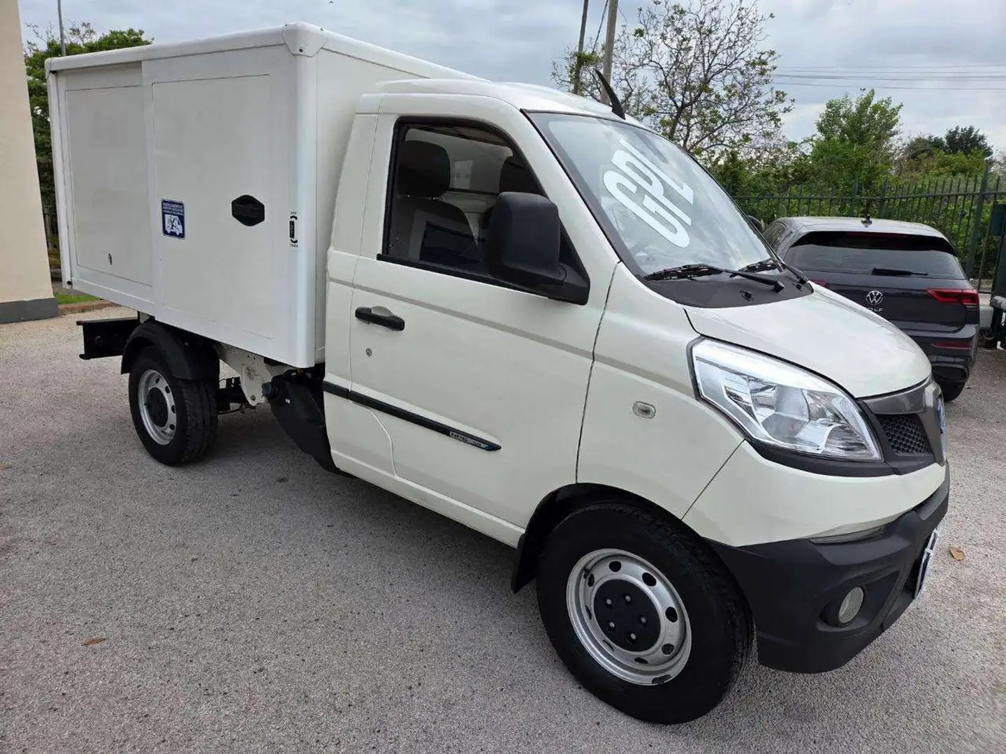 Piaggio Porter 1.5 PC Short Range LPG Cabinato Pro all.to GENTILI Weiß - 1