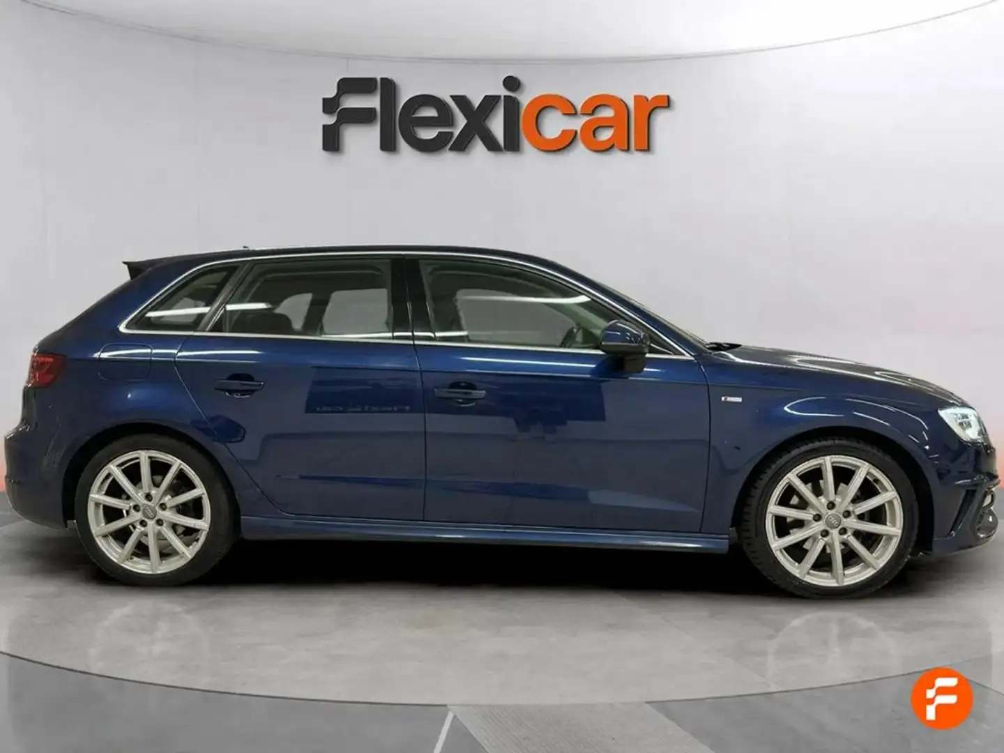Audi A3 Sportback 1.4 TFSI 125cv S line edition Blauw - 2
