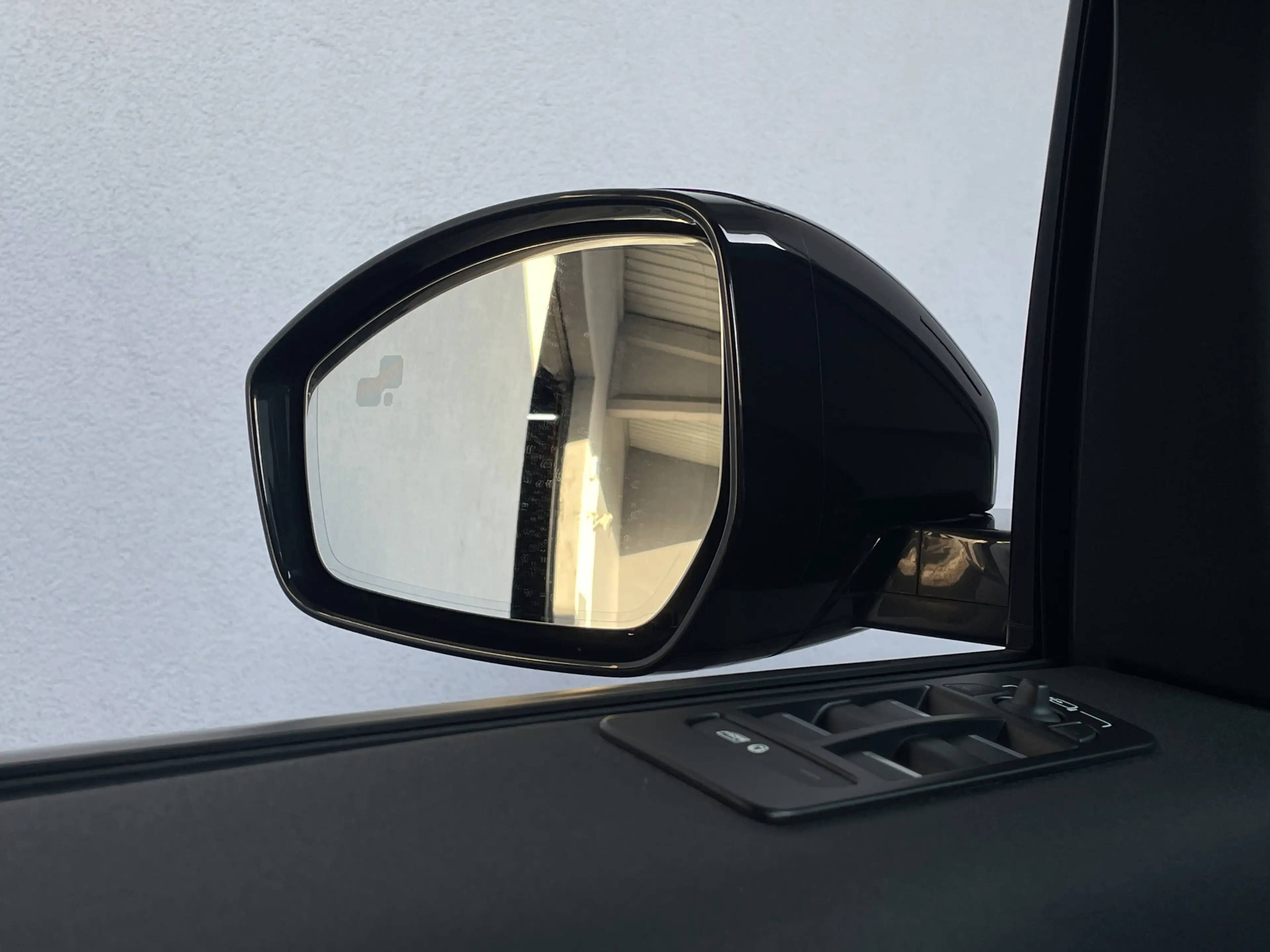 Land Rover Discovery Sport P200*R-Dynamic SE AWD* — photo 10