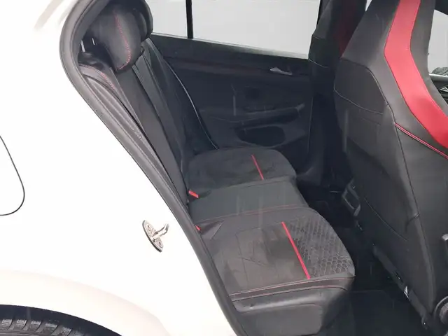 Volkswagen Golf view 6