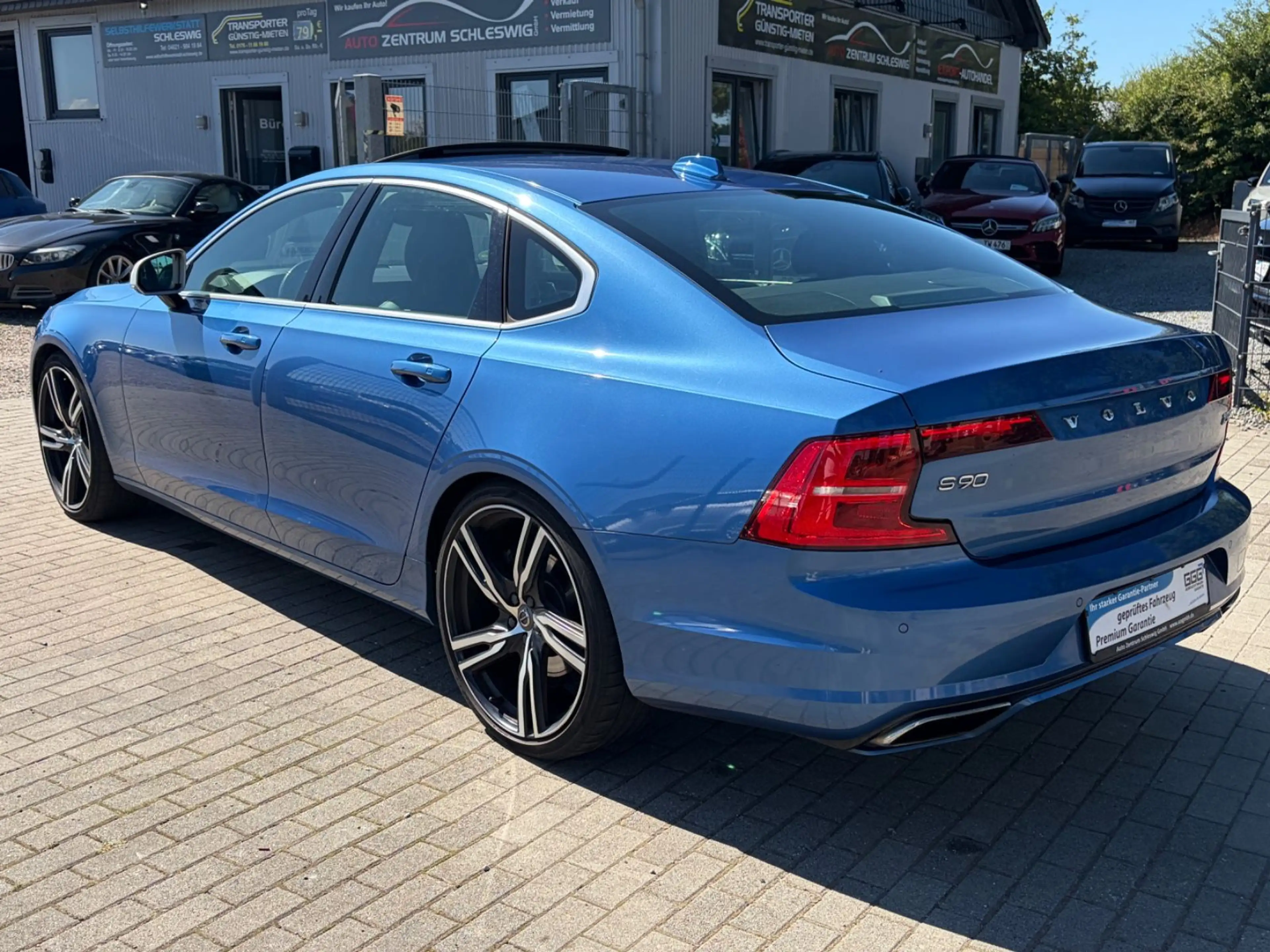 Volvo S90 Lim. R Design LED ACC HuD SD Kam Memo B&W — photo 12