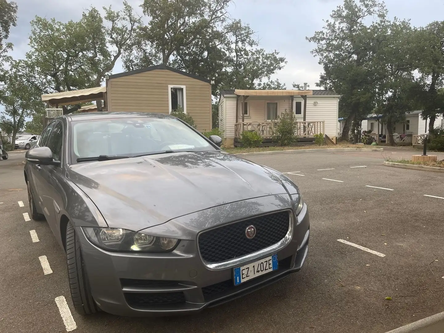 Jaguar XE JAGUAR XE 2,0 180CV- AUTOM.-EURO 6- MOTORE NUOVO Gris - 2