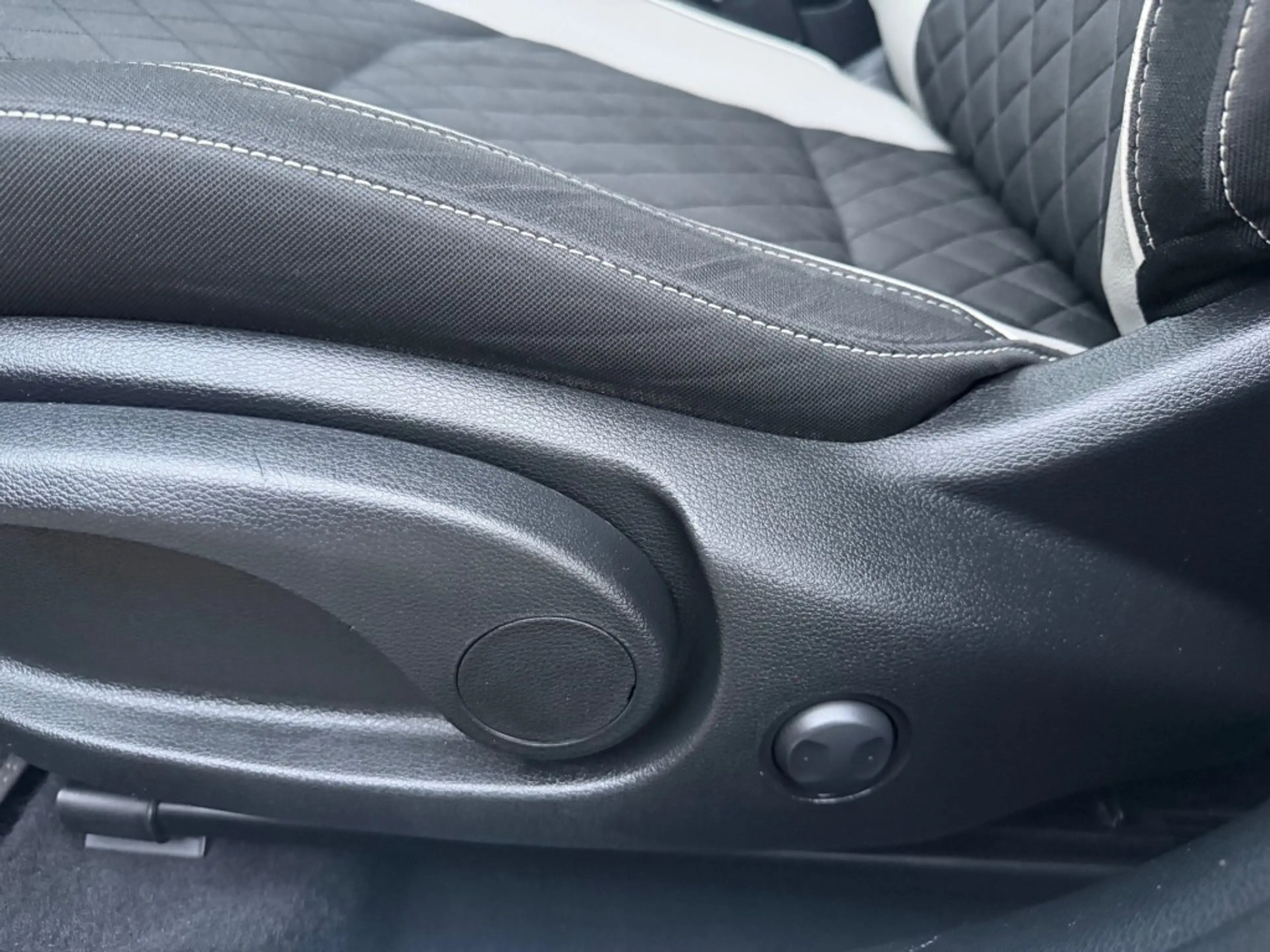 Kia Ceed / cee'd 1.0 T-GDI GT-LINE BUSINESS EDITION NAVI AIRCO/ECC — photo 39