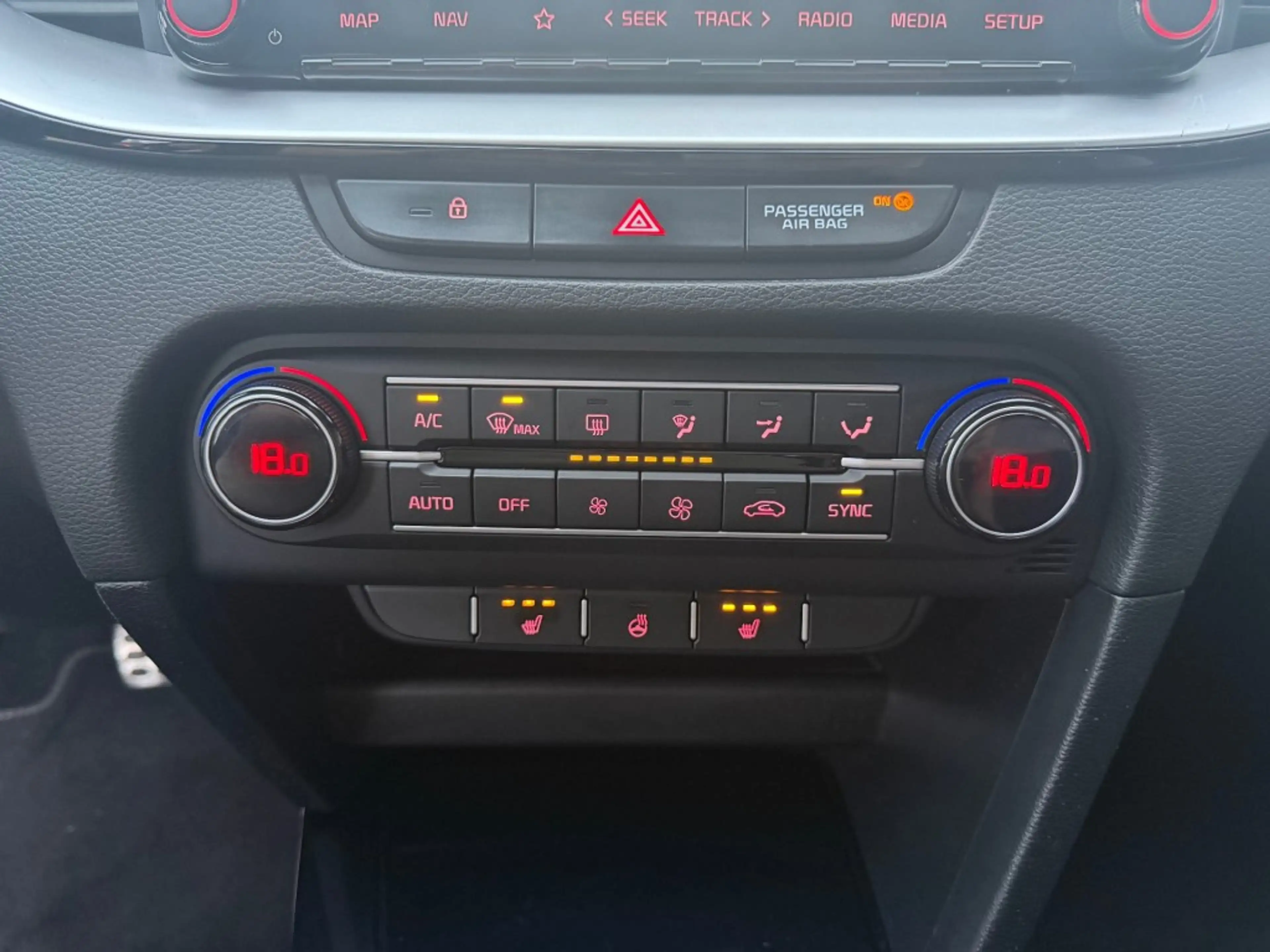 Kia Ceed / cee'd 1.0 T-GDI GT-LINE BUSINESS EDITION NAVI AIRCO/ECC — photo 4