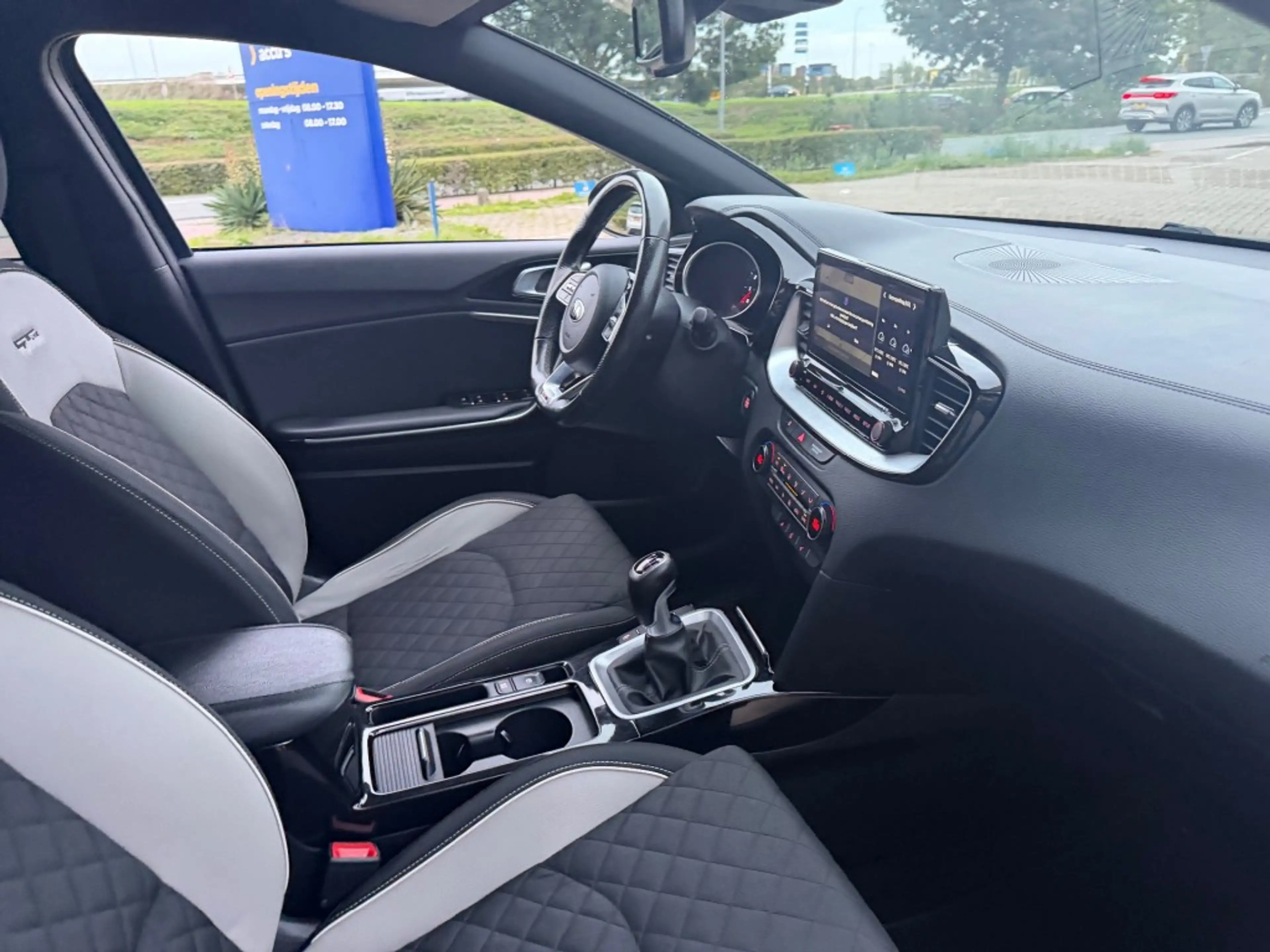 Kia Ceed / cee'd 1.0 T-GDI GT-LINE BUSINESS EDITION NAVI AIRCO/ECC — photo 33