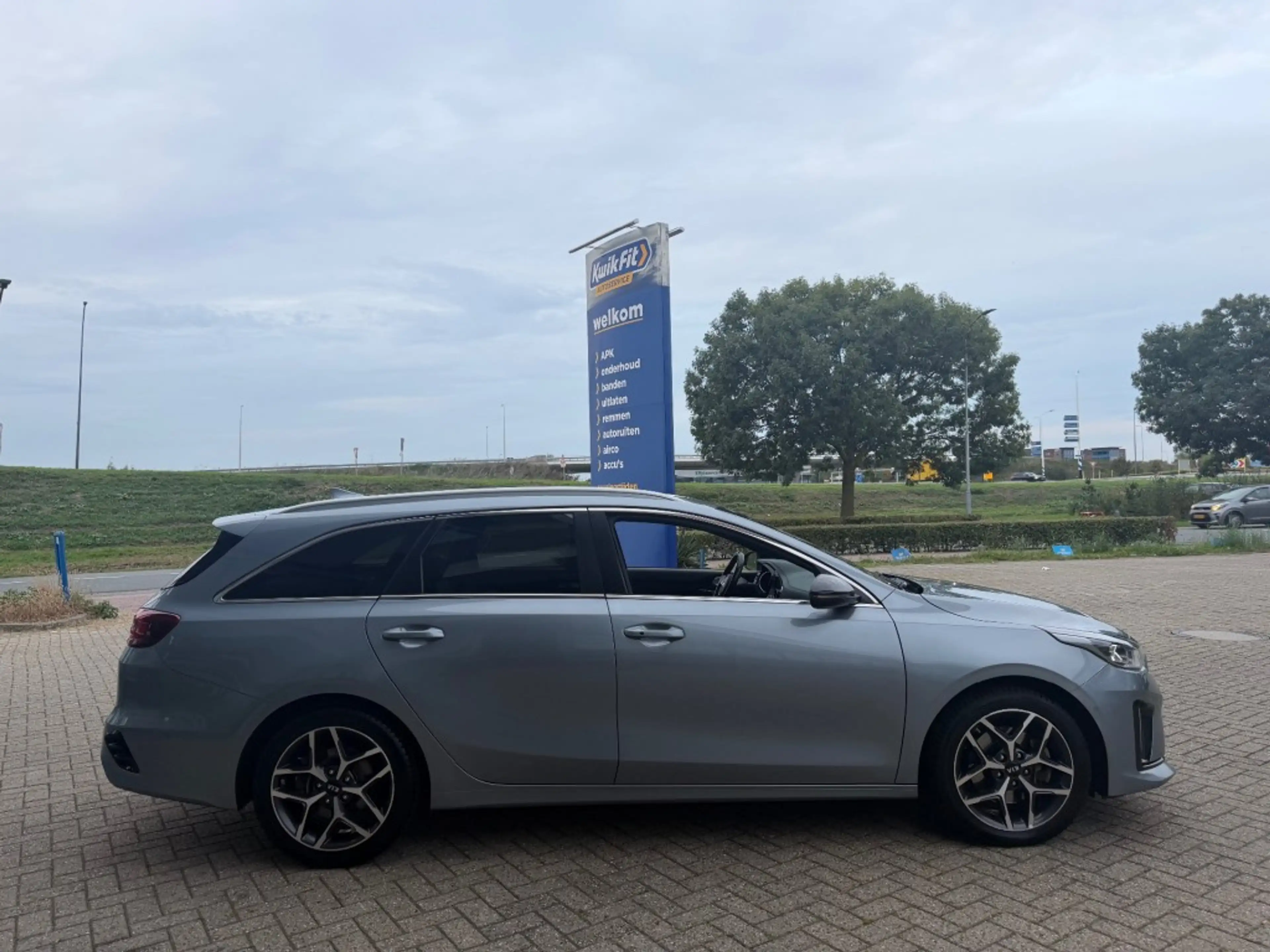 Kia Ceed / cee'd 1.0 T-GDI GT-LINE BUSINESS EDITION NAVI AIRCO/ECC — photo 18