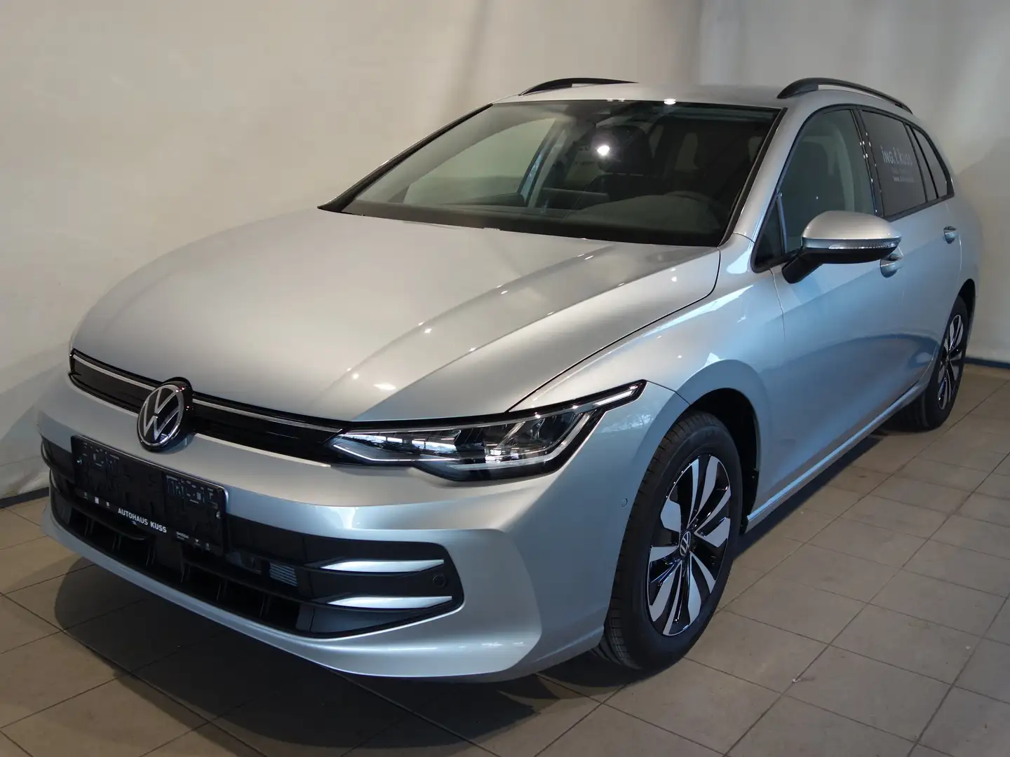 Volkswagen Golf Variant Business mHeV DSG Grau - 1