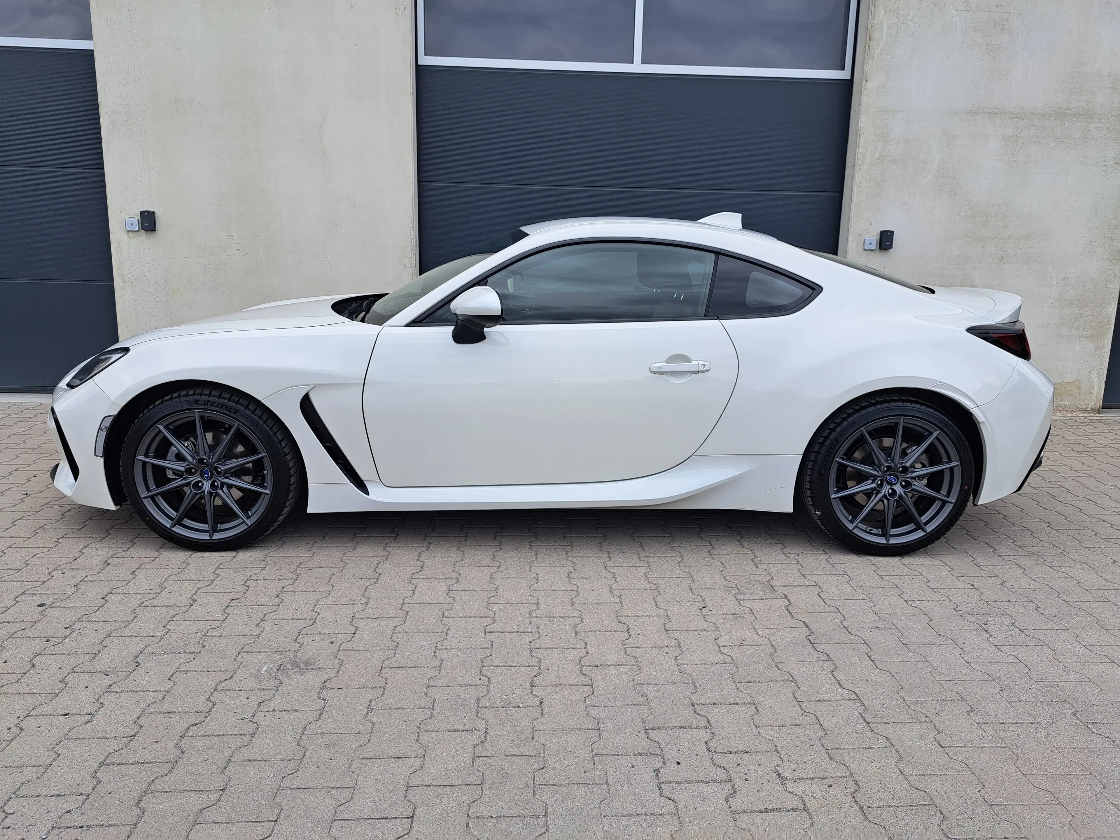 Subaru BRZ 2.4i Sport*Schalter*1.Hand*11Tkm — photo 8