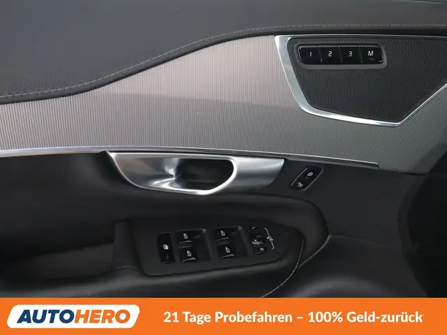 Volvo XC90 view 30