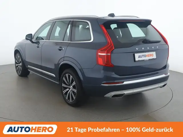 Volvo XC90 view 4