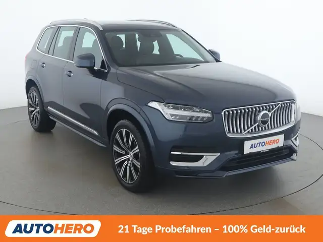 Volvo XC90 view 8