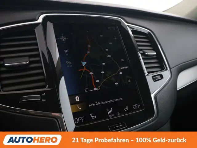 Volvo XC90 view 21