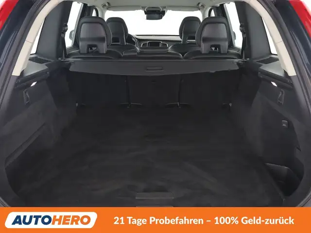 Volvo XC90 view 17
