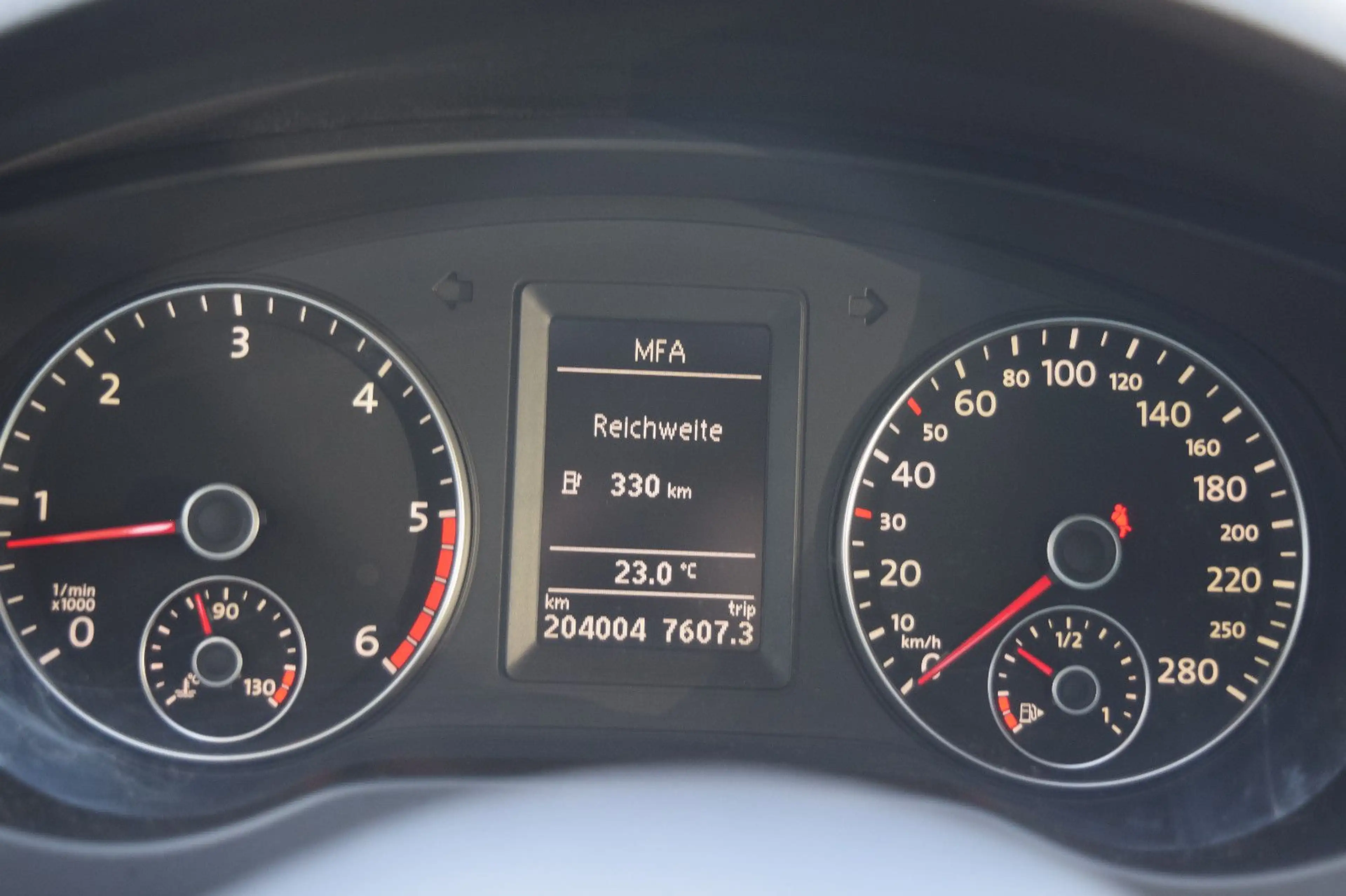 Volkswagen Jetta VI HighlineTÜV NEU,KLIMAAUTOMATIK,NAVI,PDC — photo 6