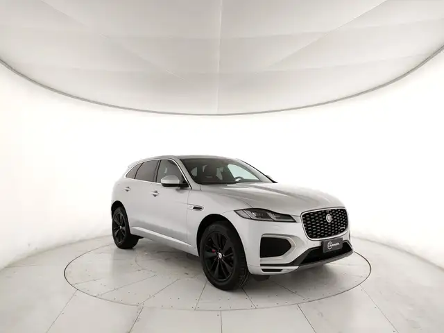 Jaguar F-Pace JAGUAR  F- PACE 2.0 D204 R-Dynamic