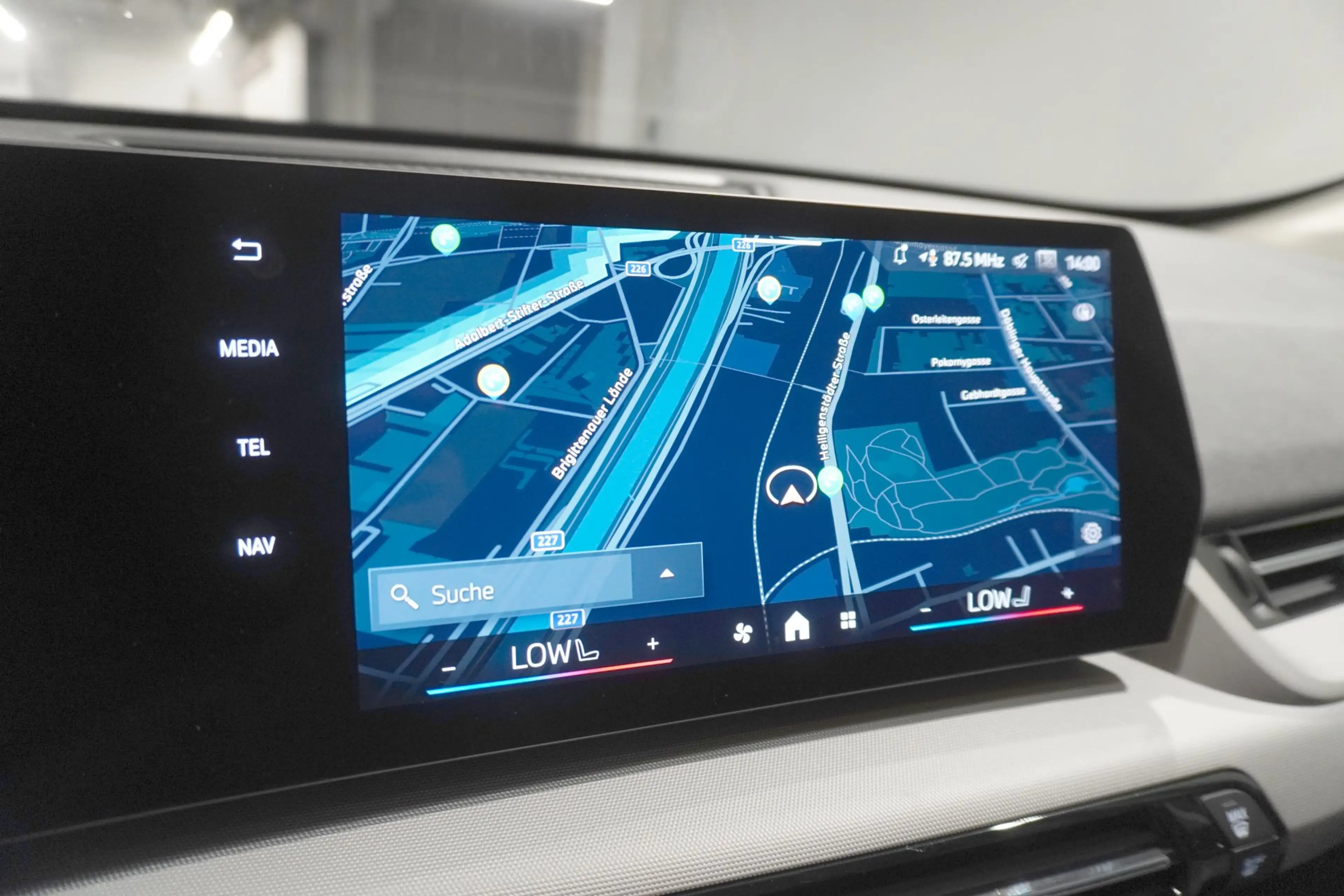 BMW X1 xDrive25e — photo 13