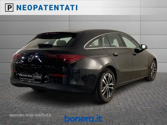 Mercedes-Benz Cla view 3