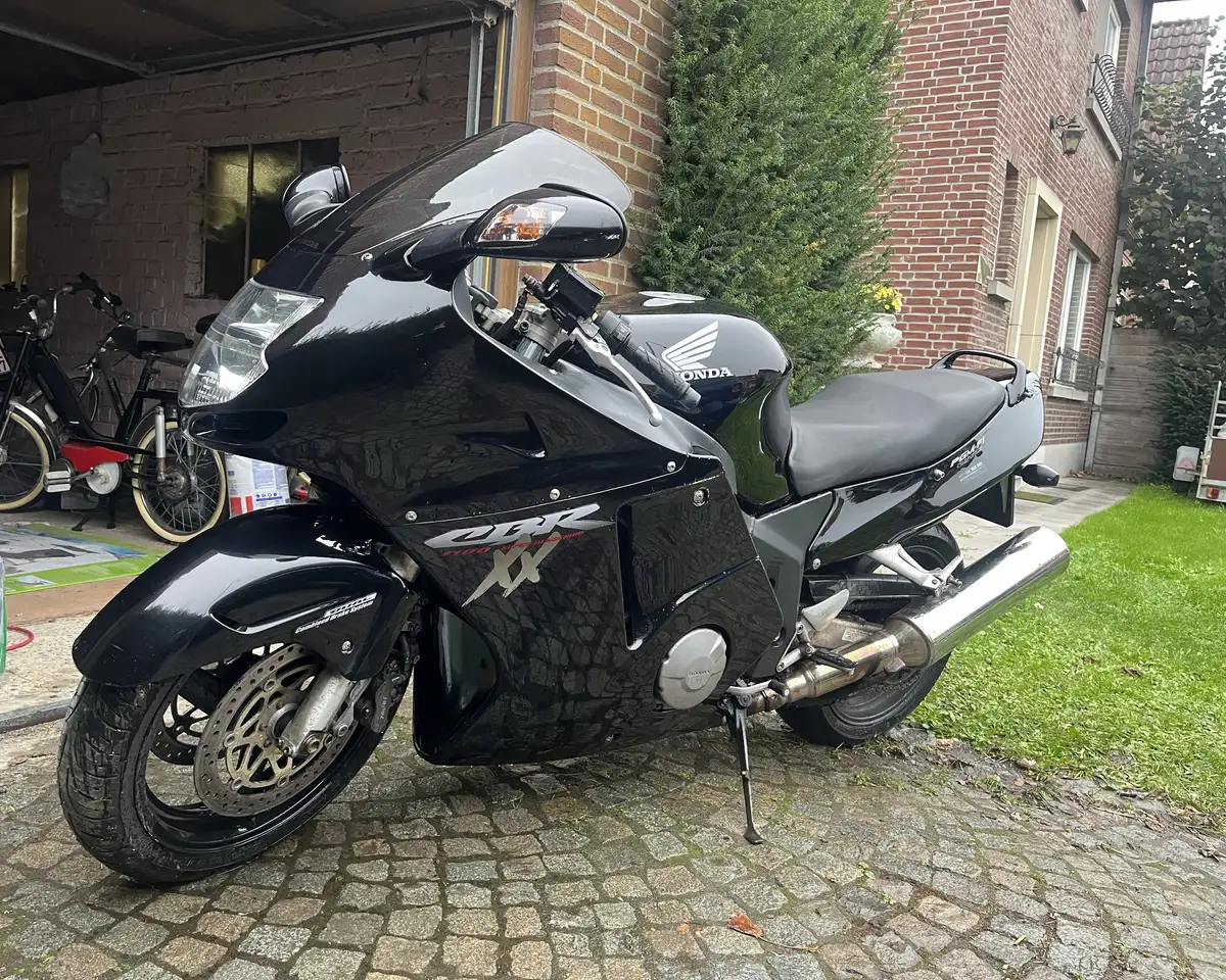 Honda CBR 1100