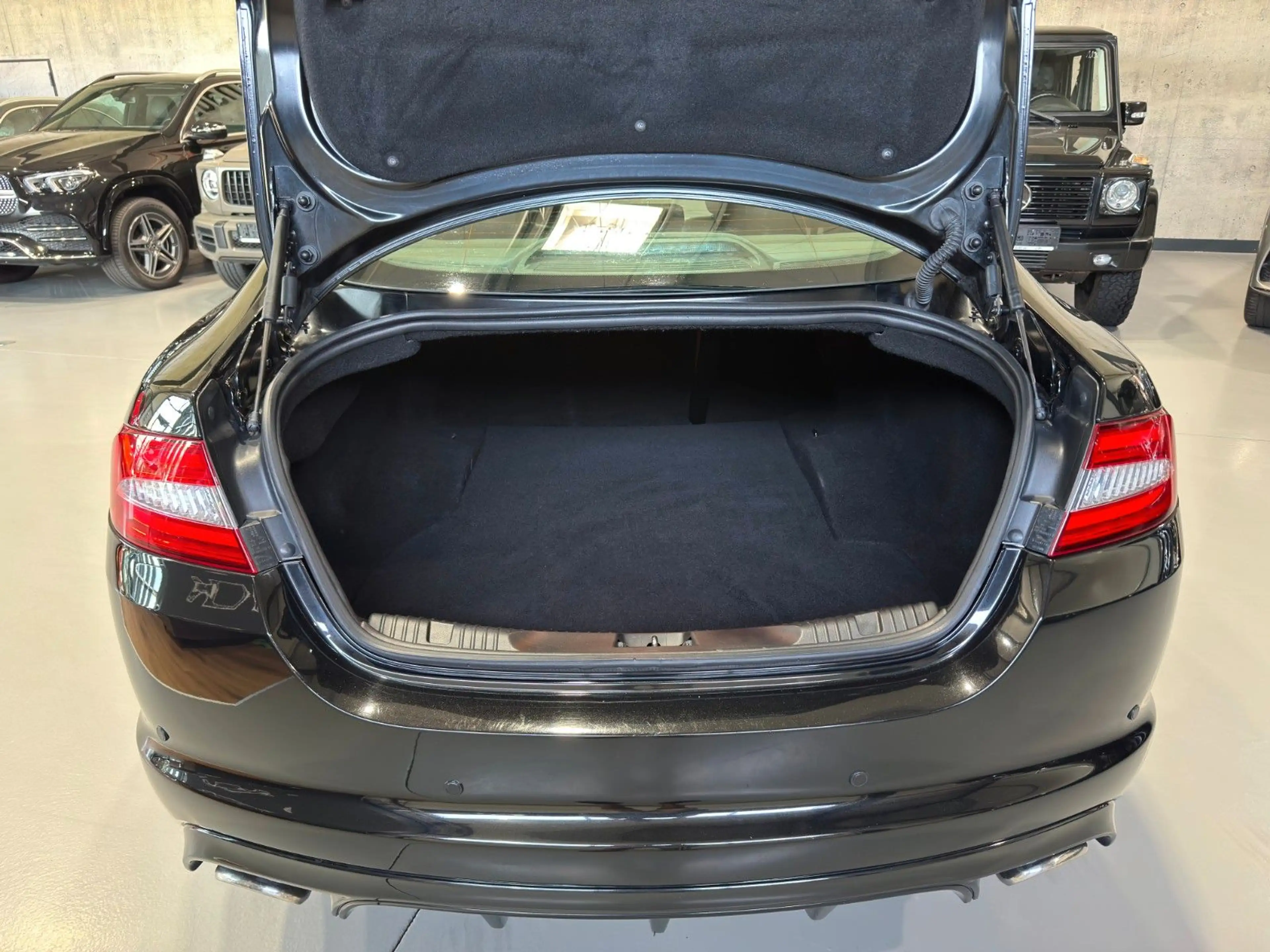 Jaguar XF 3.0 V6 Diesel S NAVI RF-KAM SHZ/Sport — photo 3