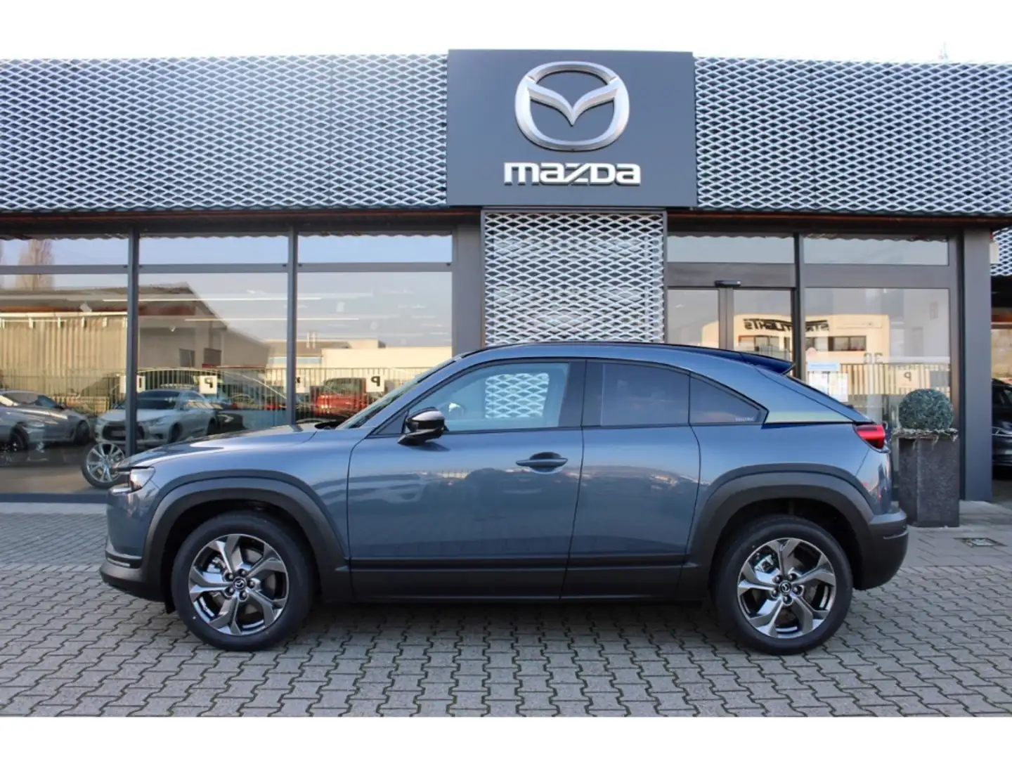 Mazda MX-30 e-SKYACTIV+KOM-P+MC-P+PRE-P+GSD Gris - 2