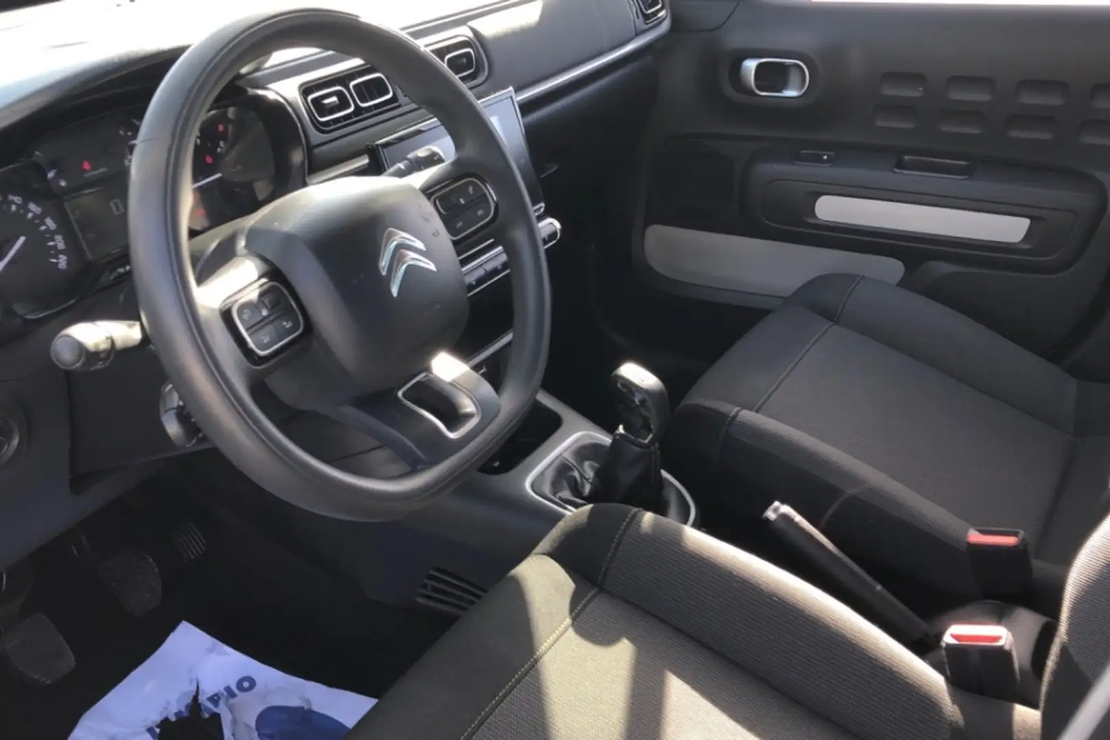 Citroen C3 1.2 PURETECH 60KW C-SERIES 83 5P Blanc - 2