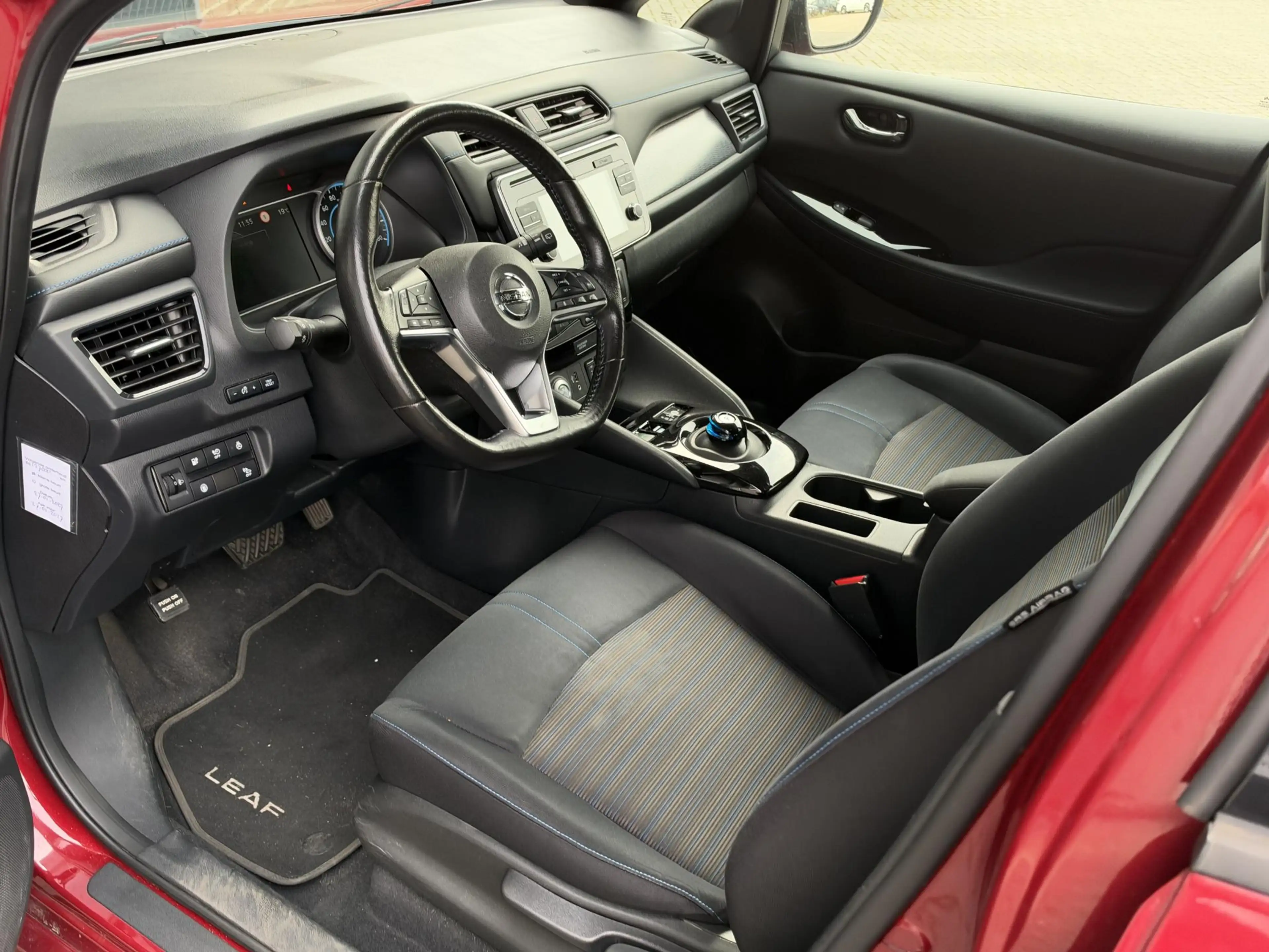 Nissan Leaf N-CONNECTA 40 kWh (87% SOH) I AUTOMAAT I TREKHAAK — photo 6