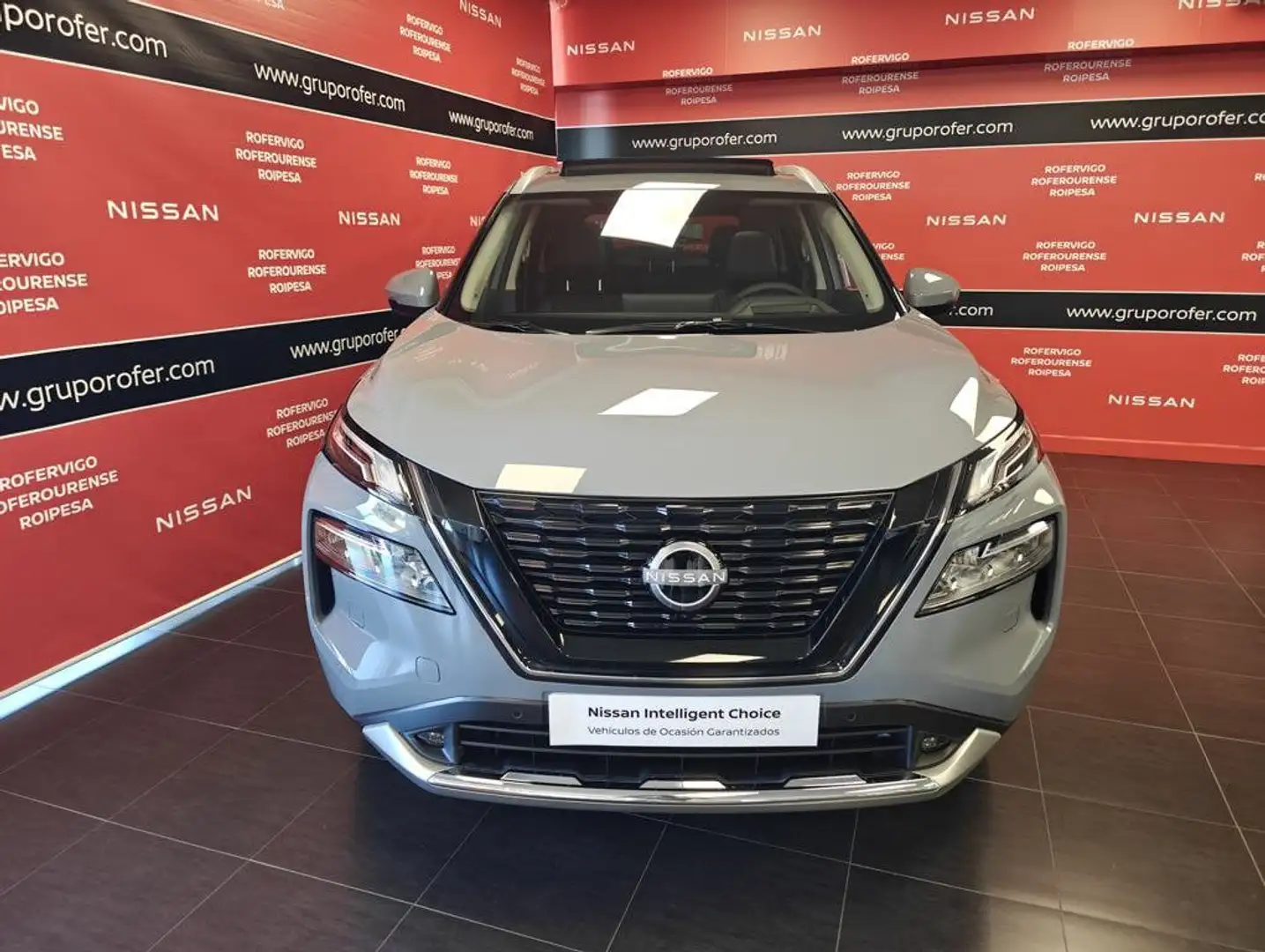 Nissan X-Trail 1.5 e-Power Tekna e-4orce 4x4 5pl. 158kW Gris - 2