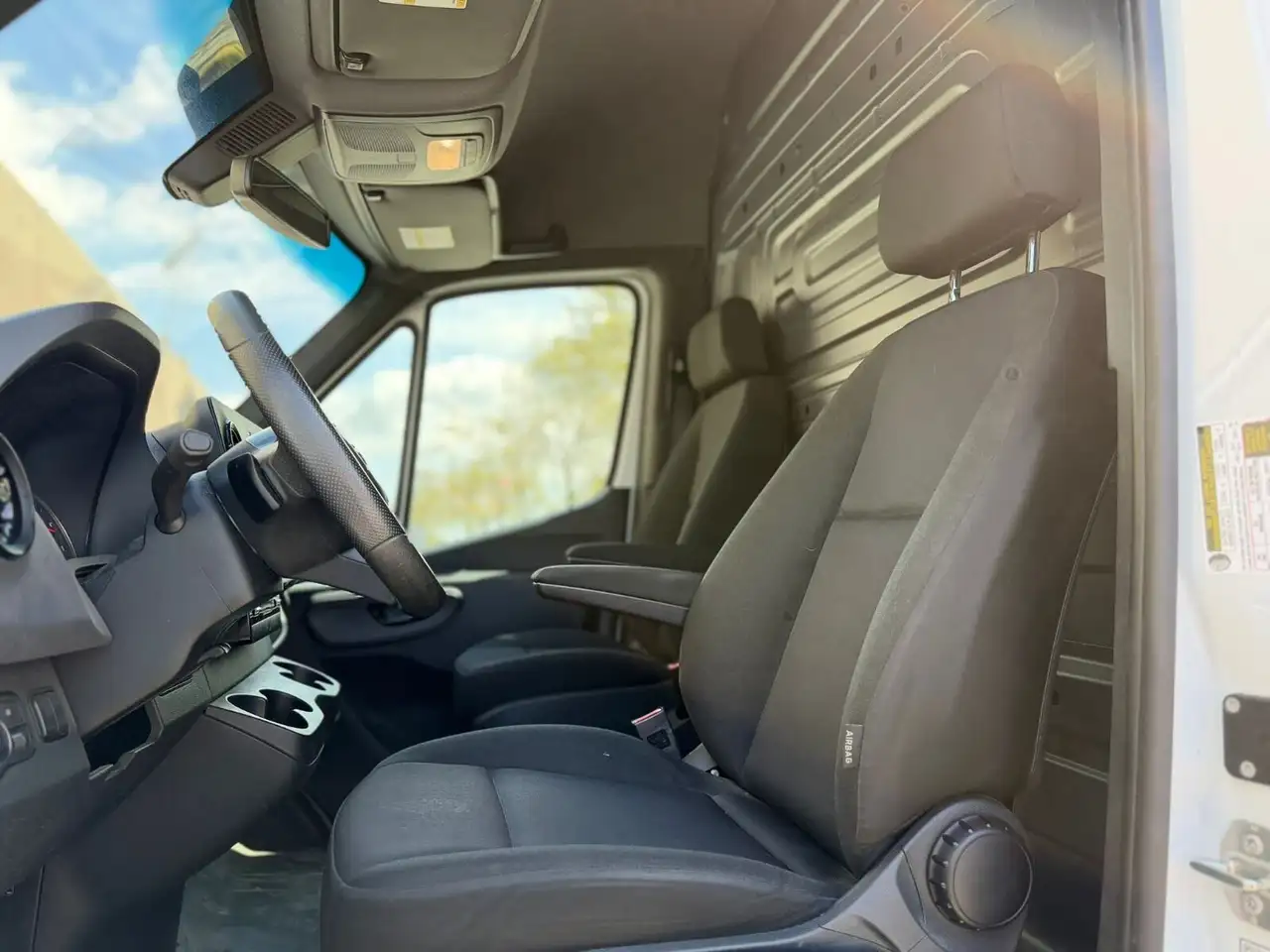 Mercedes-Benz Sprinter снимка Mercedes-Benz Sprinter