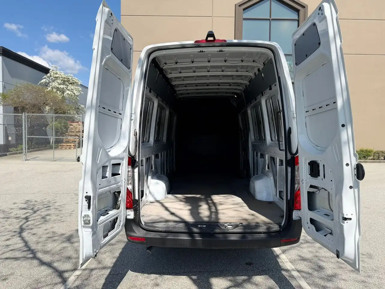 Mercedes-Benz Sprinter снимка Mercedes-Benz Sprinter