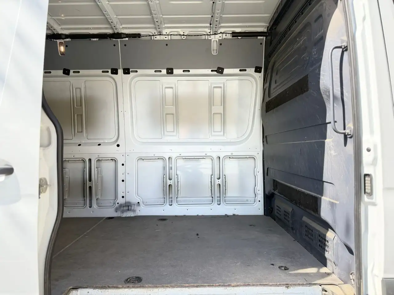 Mercedes-Benz Sprinter снимка Mercedes-Benz Sprinter