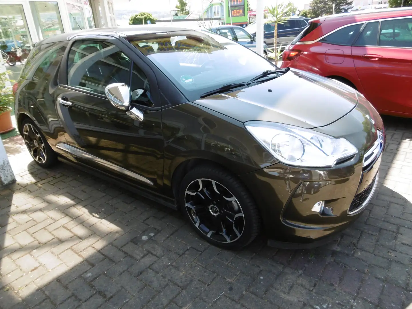 Citroen DS3 SportChic 1,6 Braun - 2