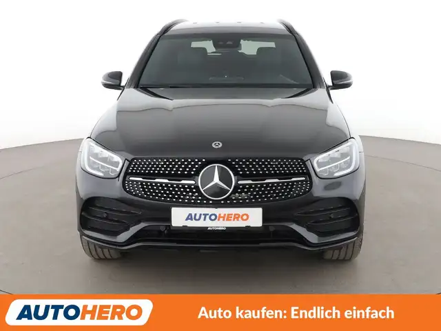 Mercedes-Benz GLC 200 view 9