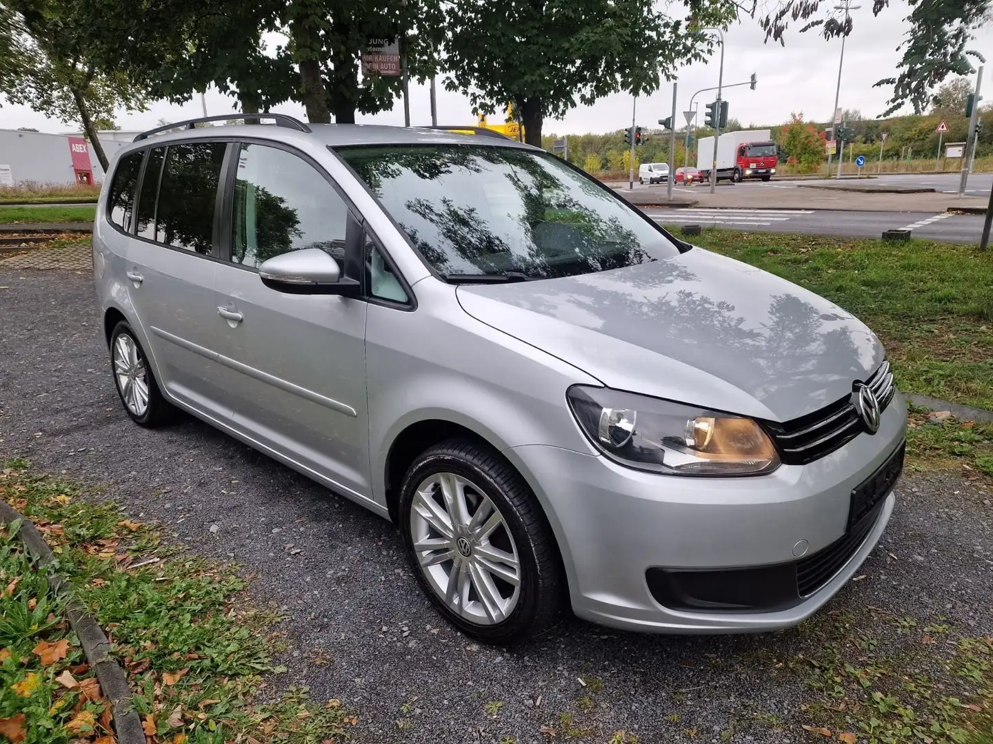 Volkswagen Touran Comfortline/7.Sitze/Steuerkette neu/Tempo Silber - 1