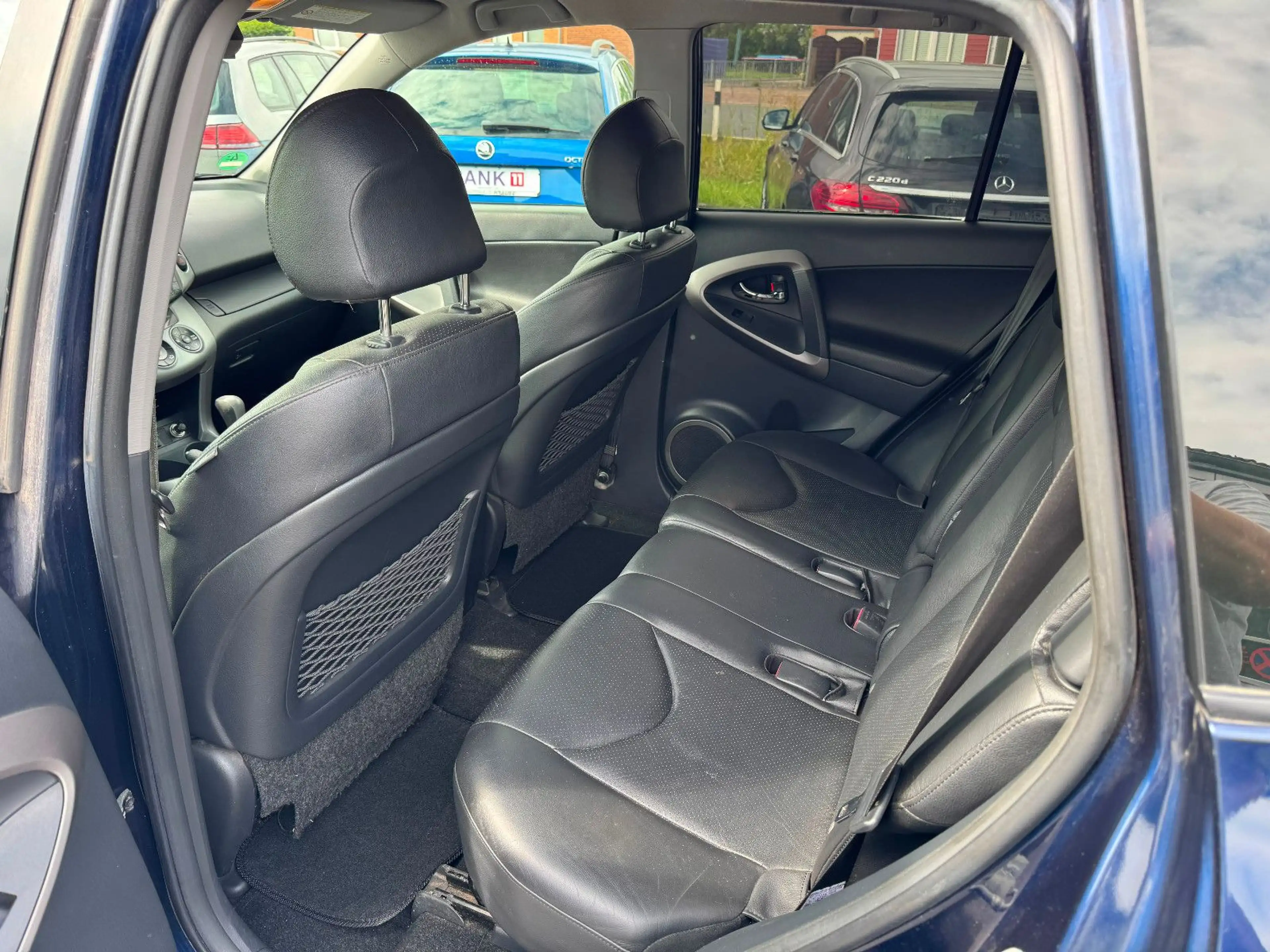 Toyota RAV 4 4 Executive4x4 AUTOMATIK/AHK/KLIMA/LEDER/NAVI — photo 11