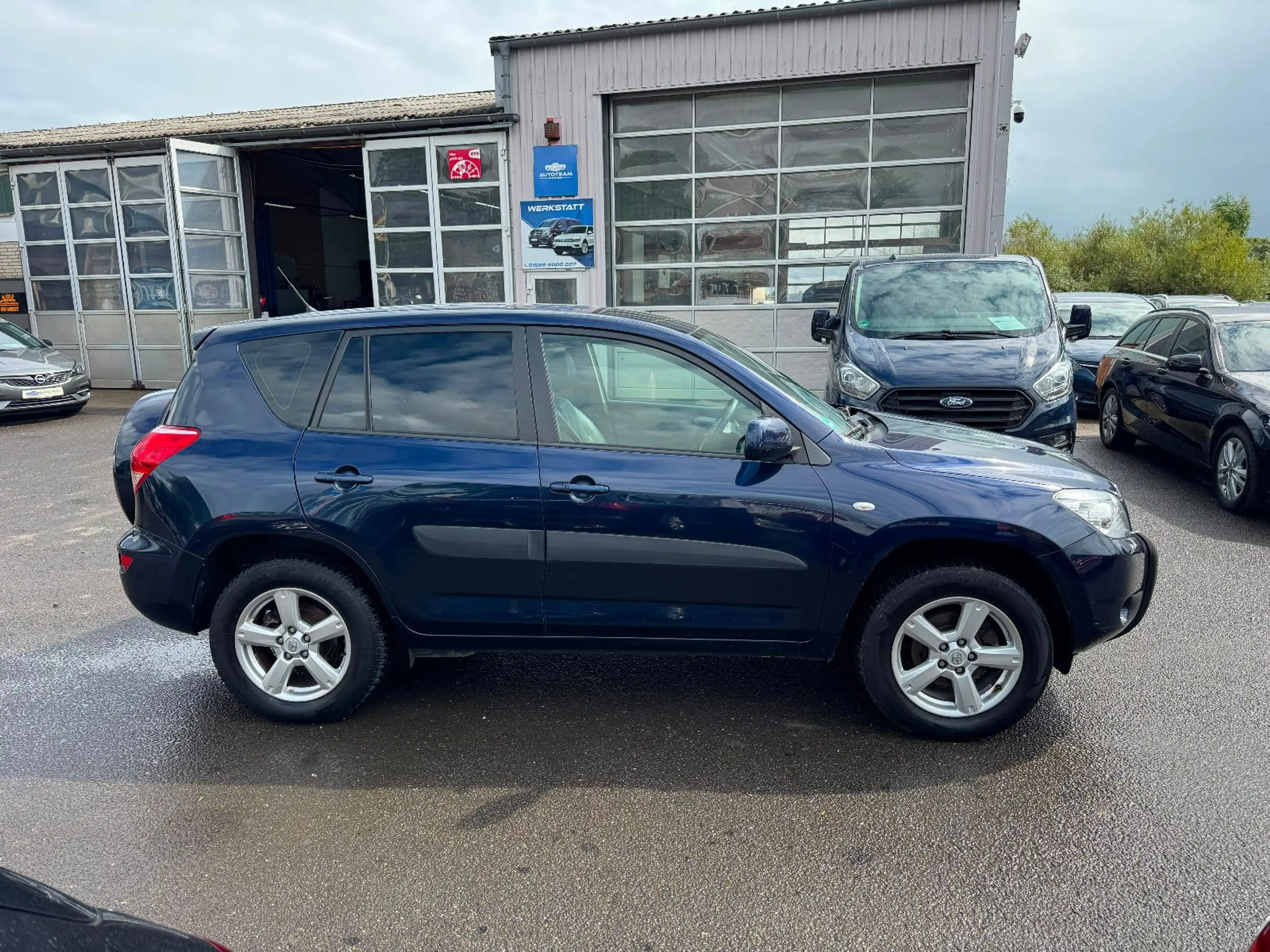 Toyota RAV 4 4 Executive4x4 AUTOMATIK/AHK/KLIMA/LEDER/NAVI — photo 4
