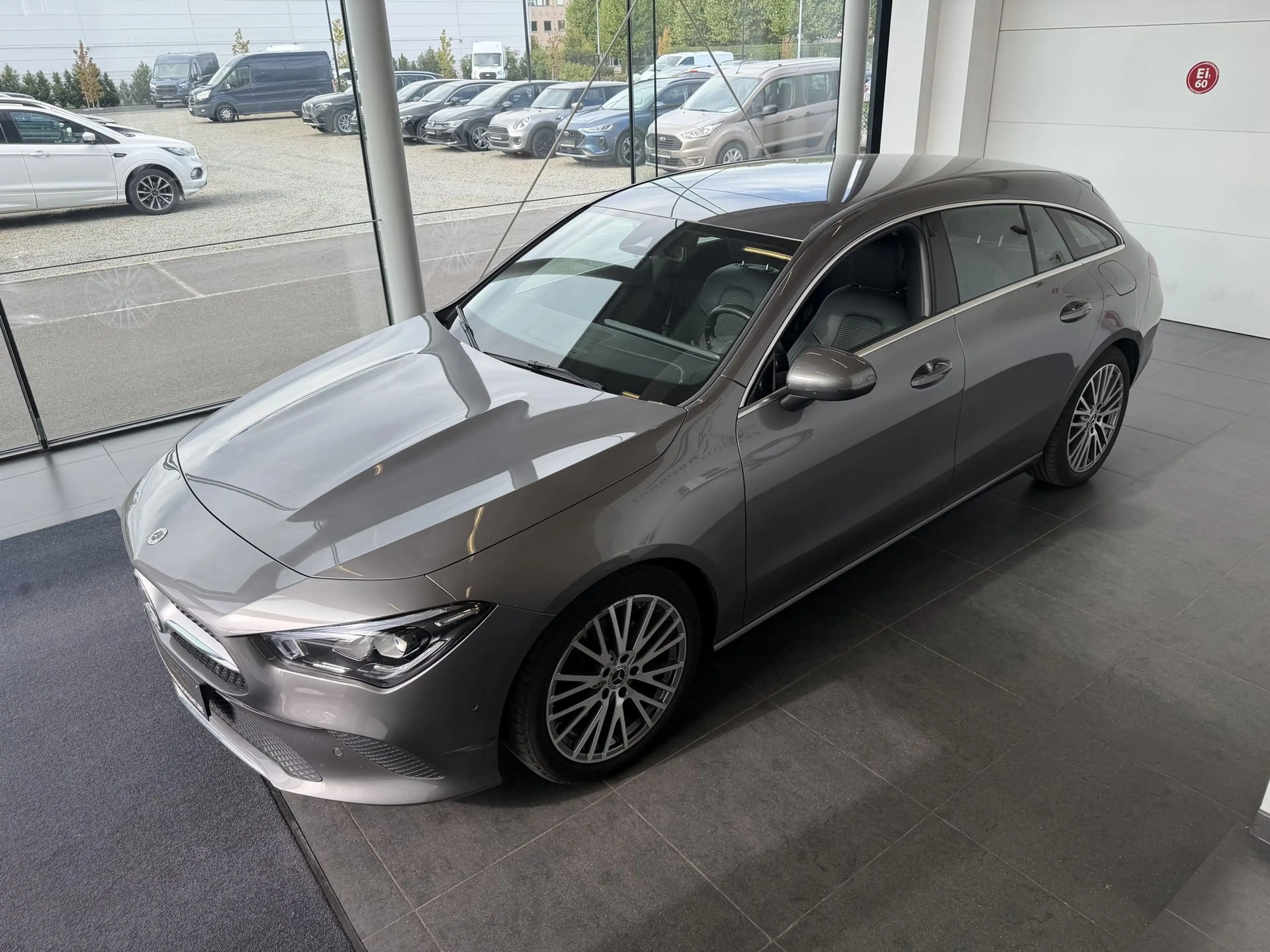 Mercedes-Benz CLA 200 200 SHOOTING BREAK BENZINE AUTOMAAT 56000KM!!! — photo 3
