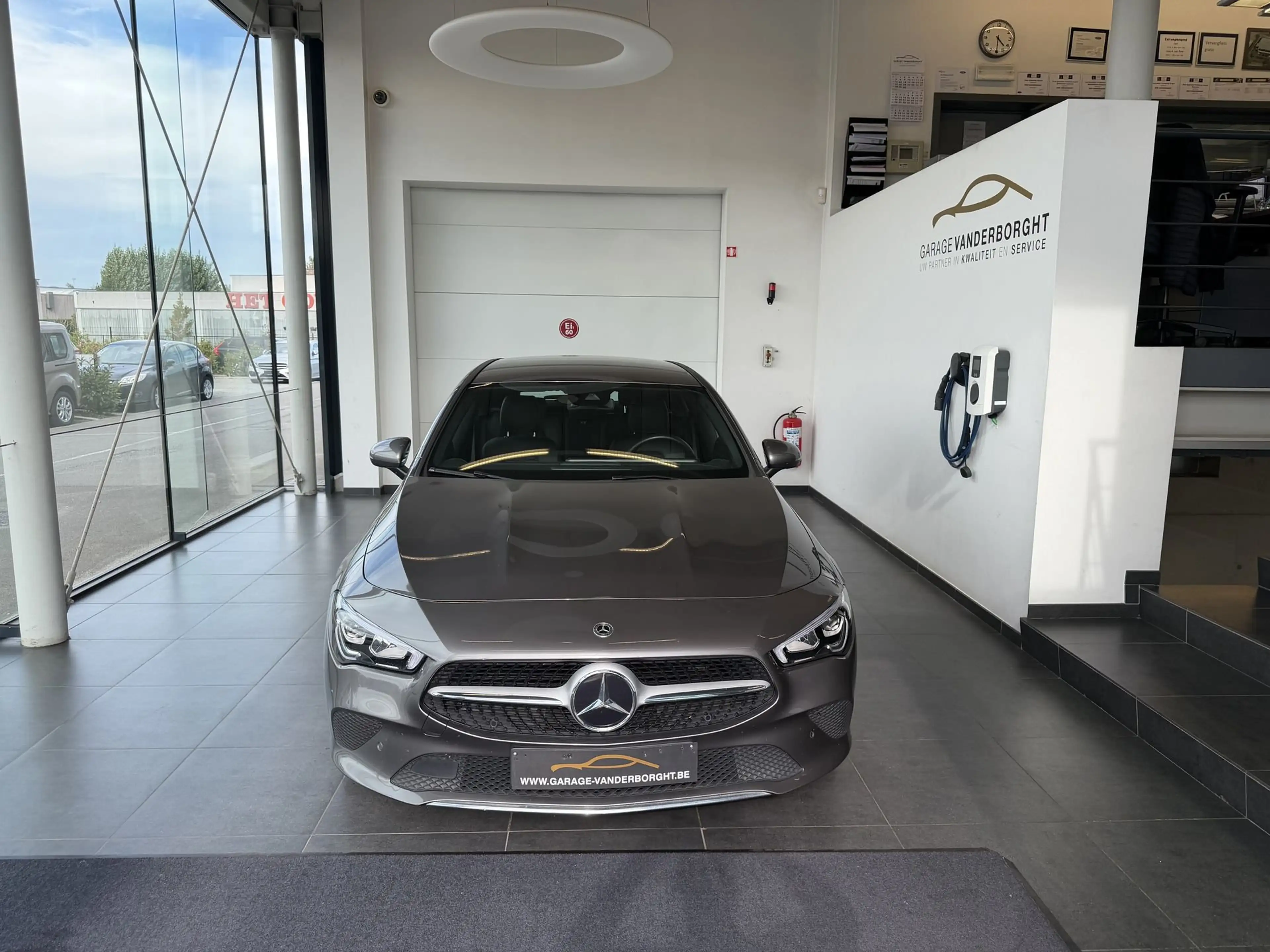 Mercedes-Benz CLA 200 200 SHOOTING BREAK BENZINE AUTOMAAT 56000KM!!! — photo 2