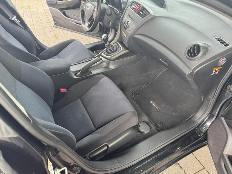 Honda Civic 1.4 Sport — photo 11