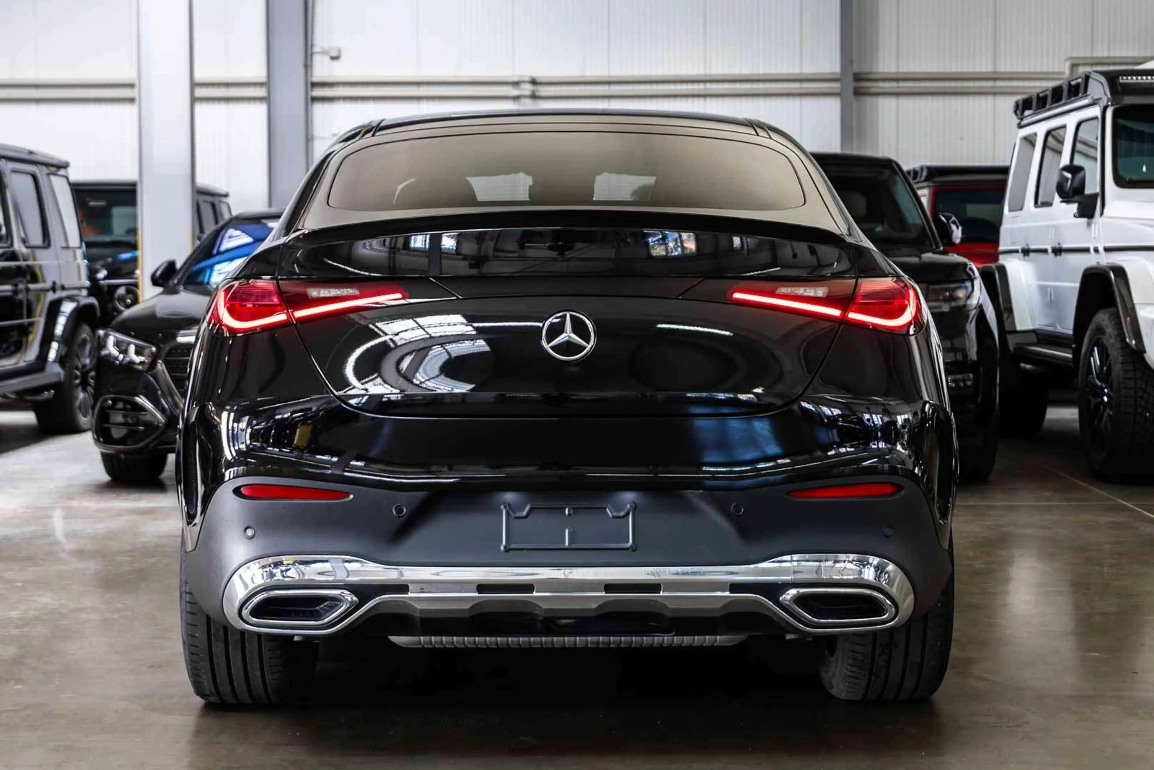 Mercedes-Benz GLC 200 4M Coupe AMG Line / Pano / AHK / Memo — photo 9