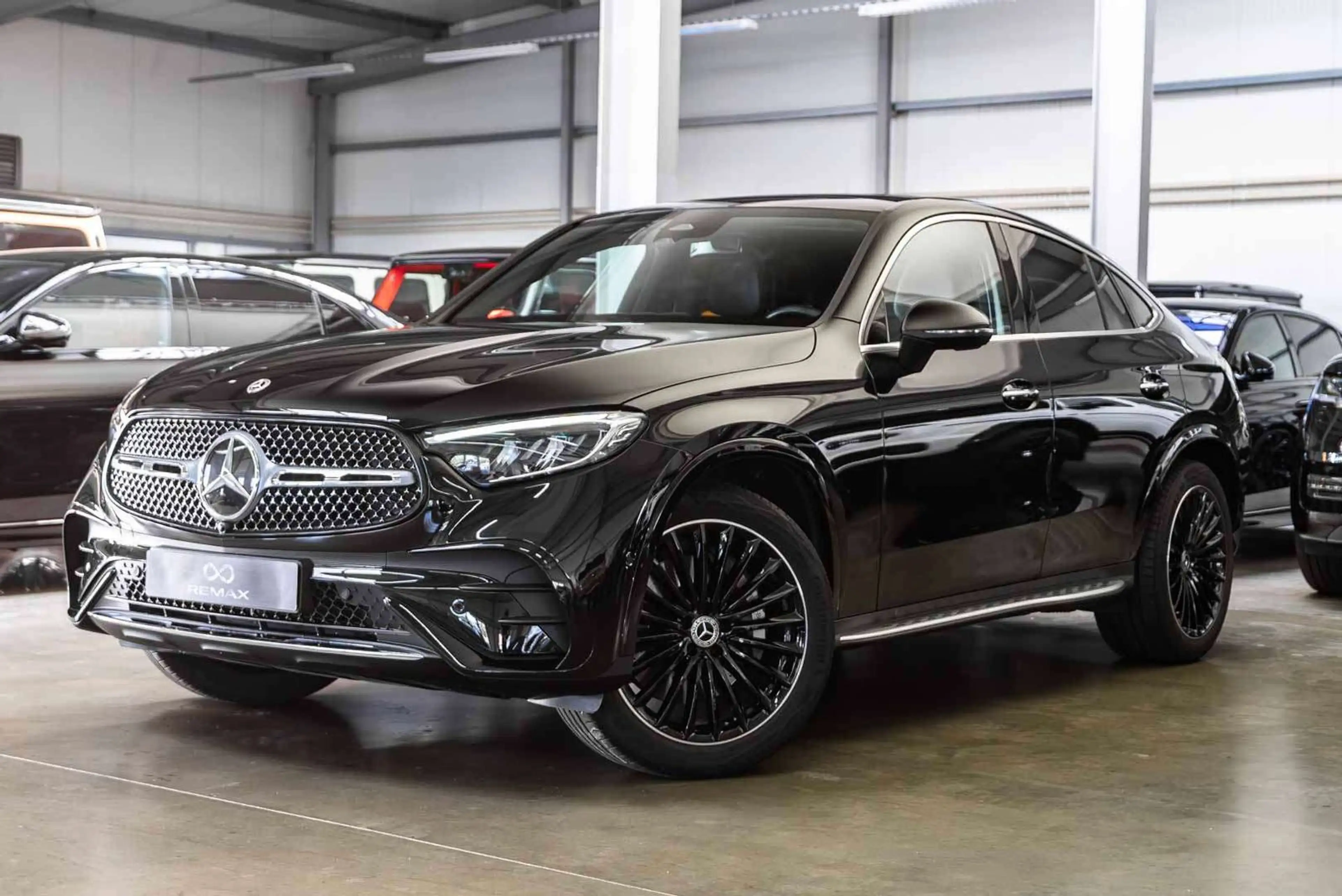 Mercedes-Benz GLC 200 4M Coupe AMG Line / Pano / AHK / Memo — photo 5