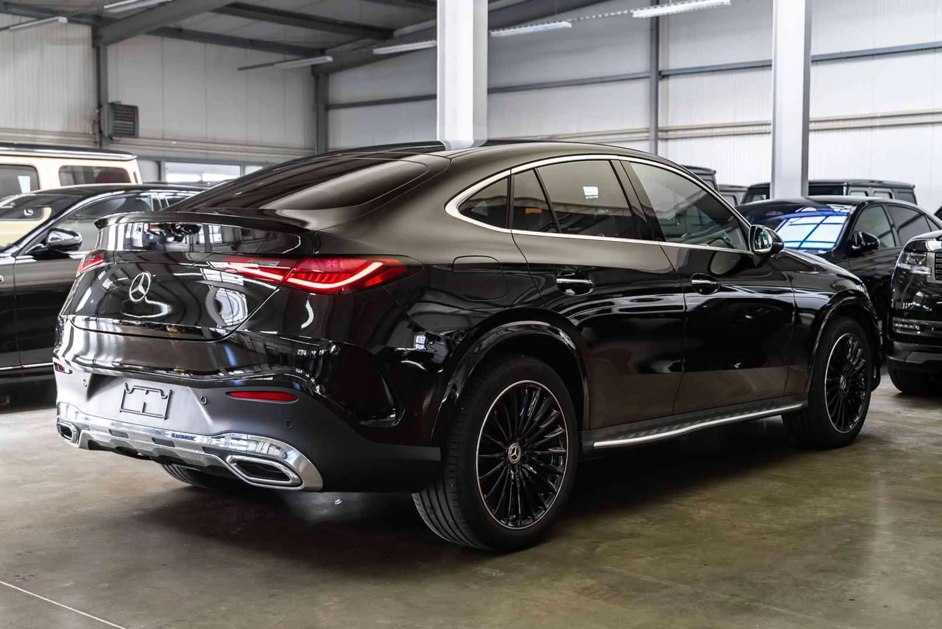 Mercedes-Benz GLC 200 4M Coupe AMG Line / Pano / AHK / Memo — photo 10