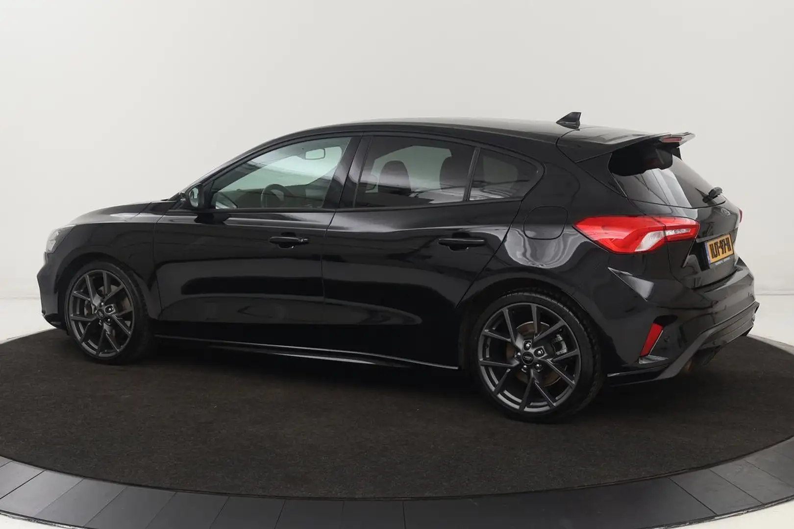 Ford Focus 2.3 EcoBoost ST-3 | Stoel & stuurverwarming | B&O Negru - 2