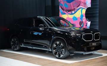 4.4 V8 653CH | Origine FR Bowers & Wilkins Attelage Driving Assistant Professional Sièges Ventilés AV À partir de 1 180 e