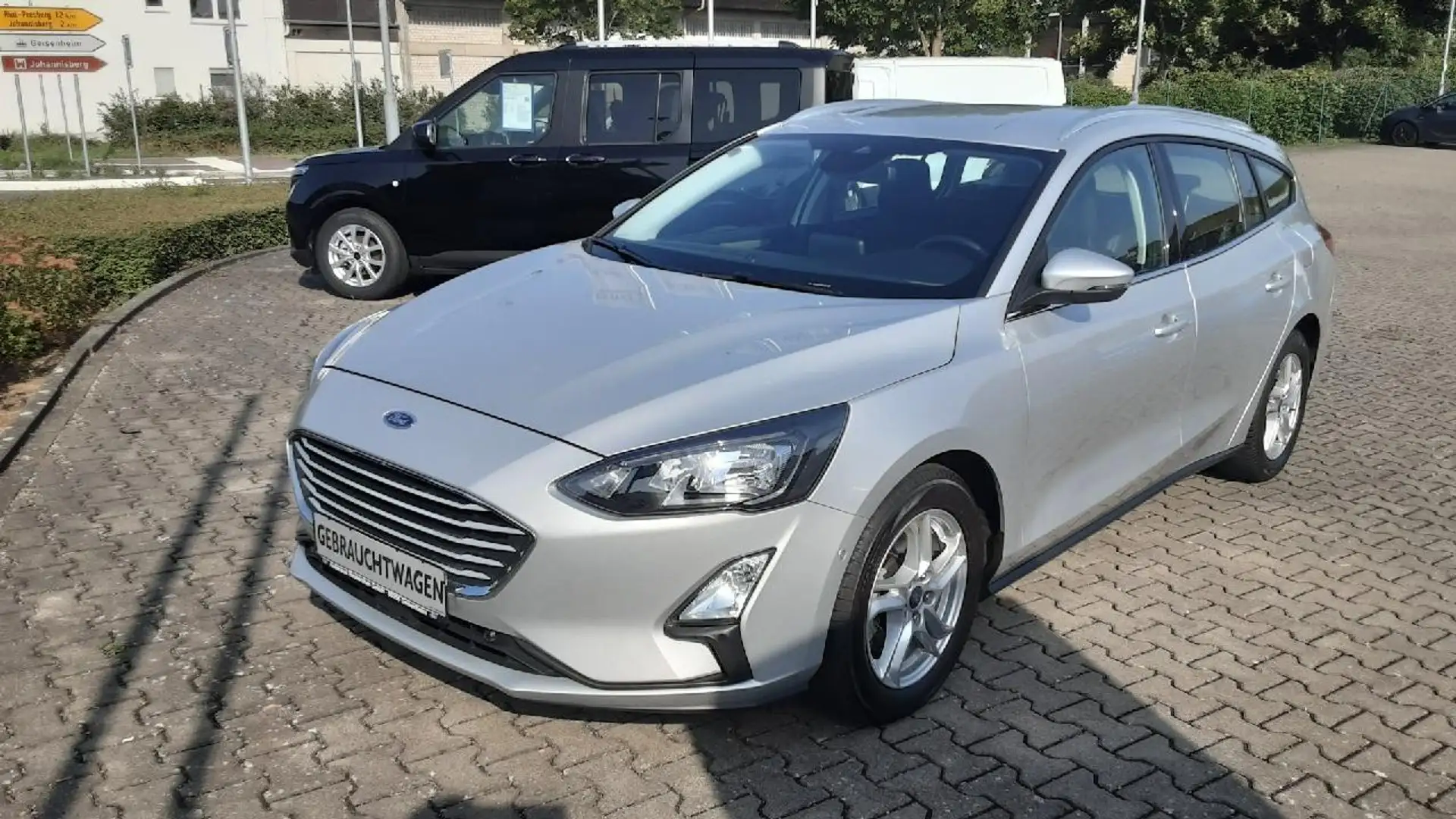 Ford Focus Cool & Connect *Navi,SHZ,beh.FS,Klima,Alu* Silber - 1