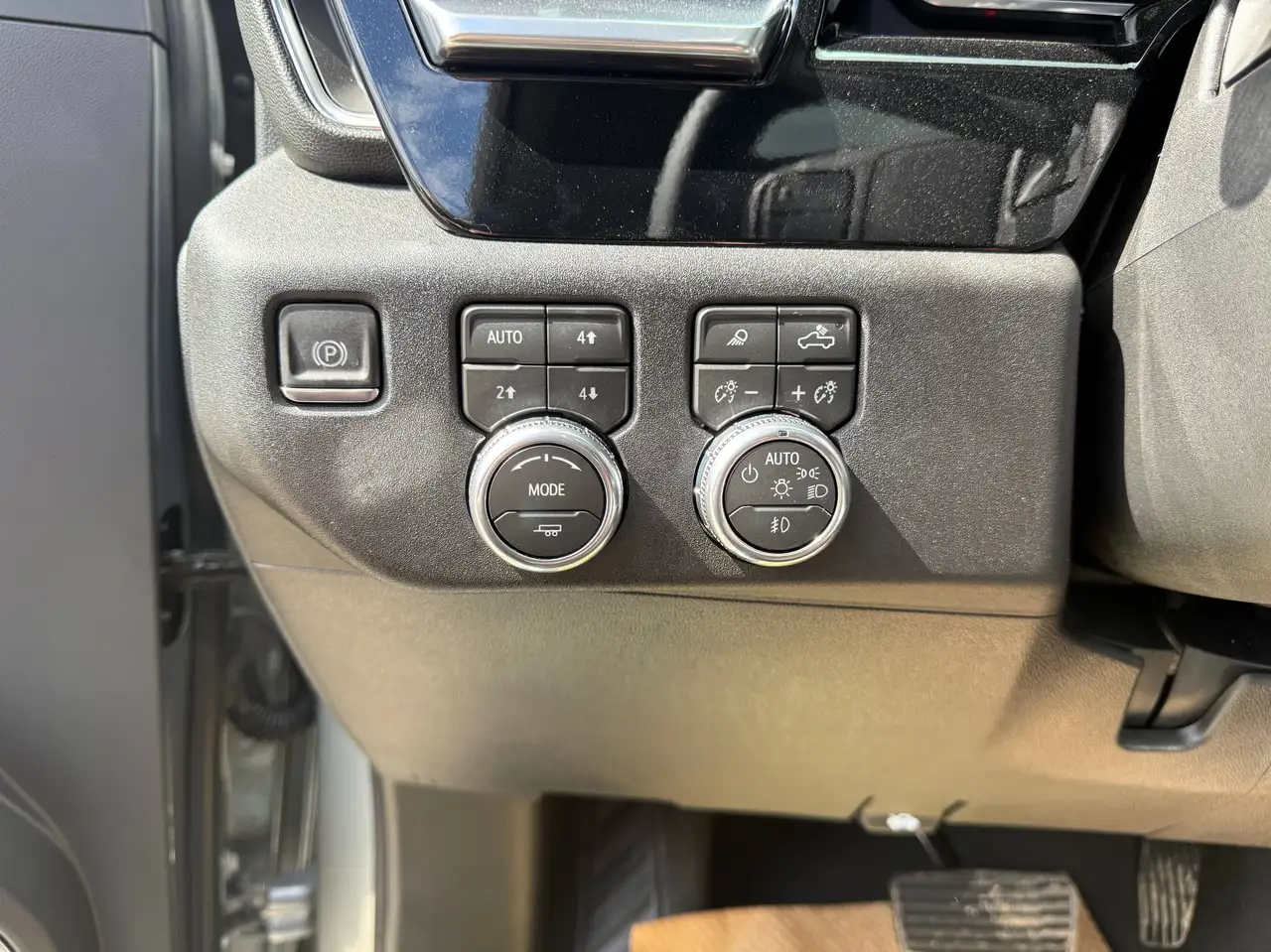 GMC Sierra 2500 снимка GMC Sierra 2500